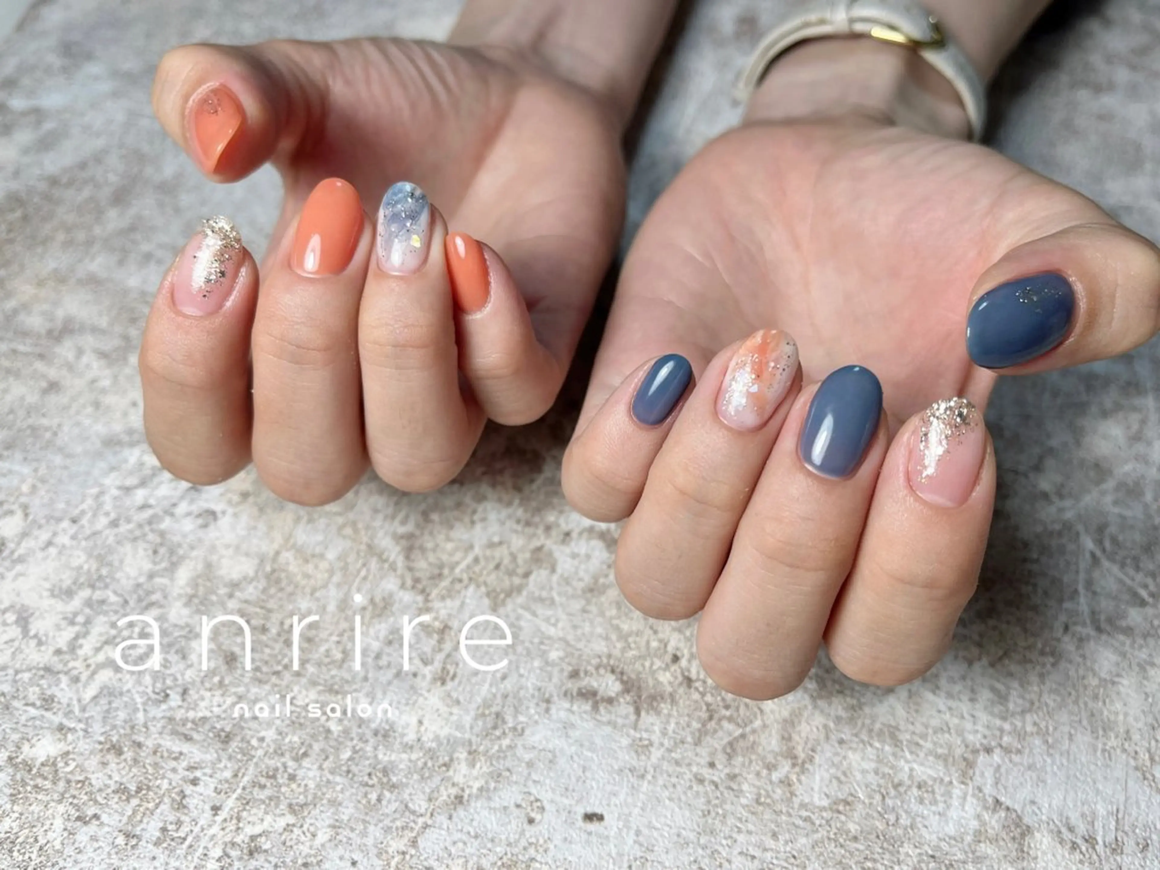 ネイル ブルー ラメ(グリッター) ネイビー ニュアンスネイル オレンジ ハンドネイル nailsalon anrireのネイルデザイン