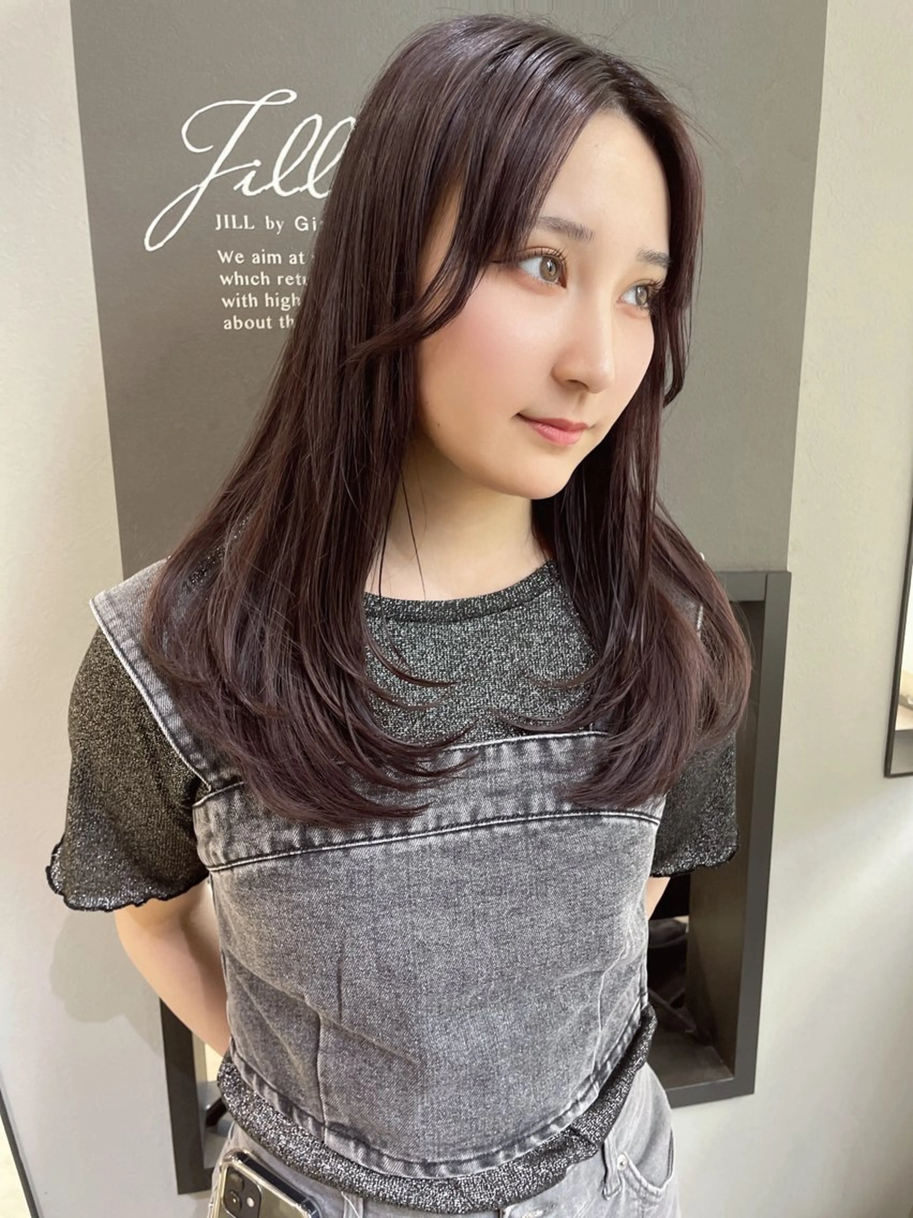 ロング レイヤーカット ローレイヤー AIRI layer cut hairのヘアスタイル