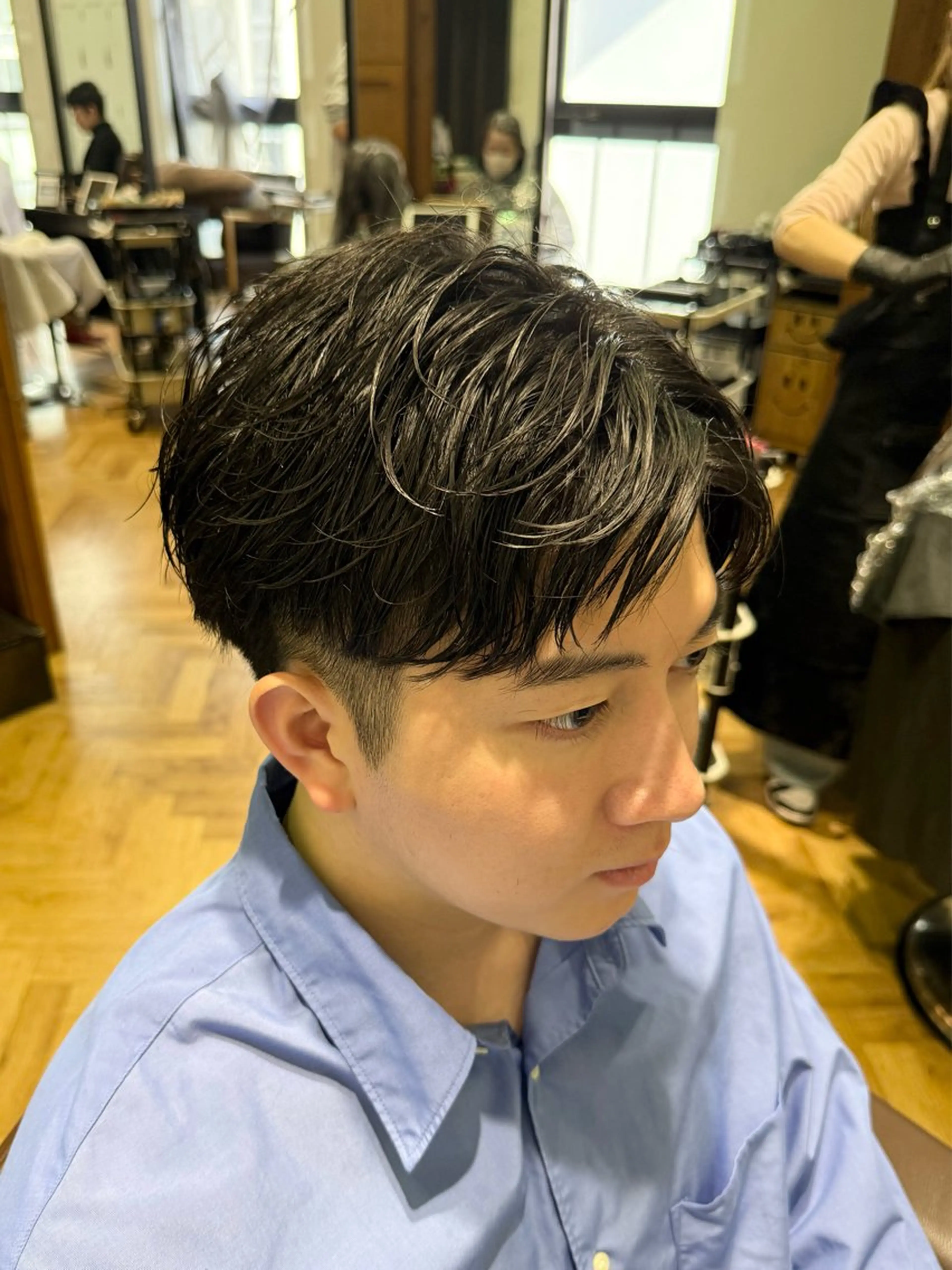 ショート パーマ メンズ メンズパーマ ニュアンスパーマ 溝口 槙里也のヘアスタイル