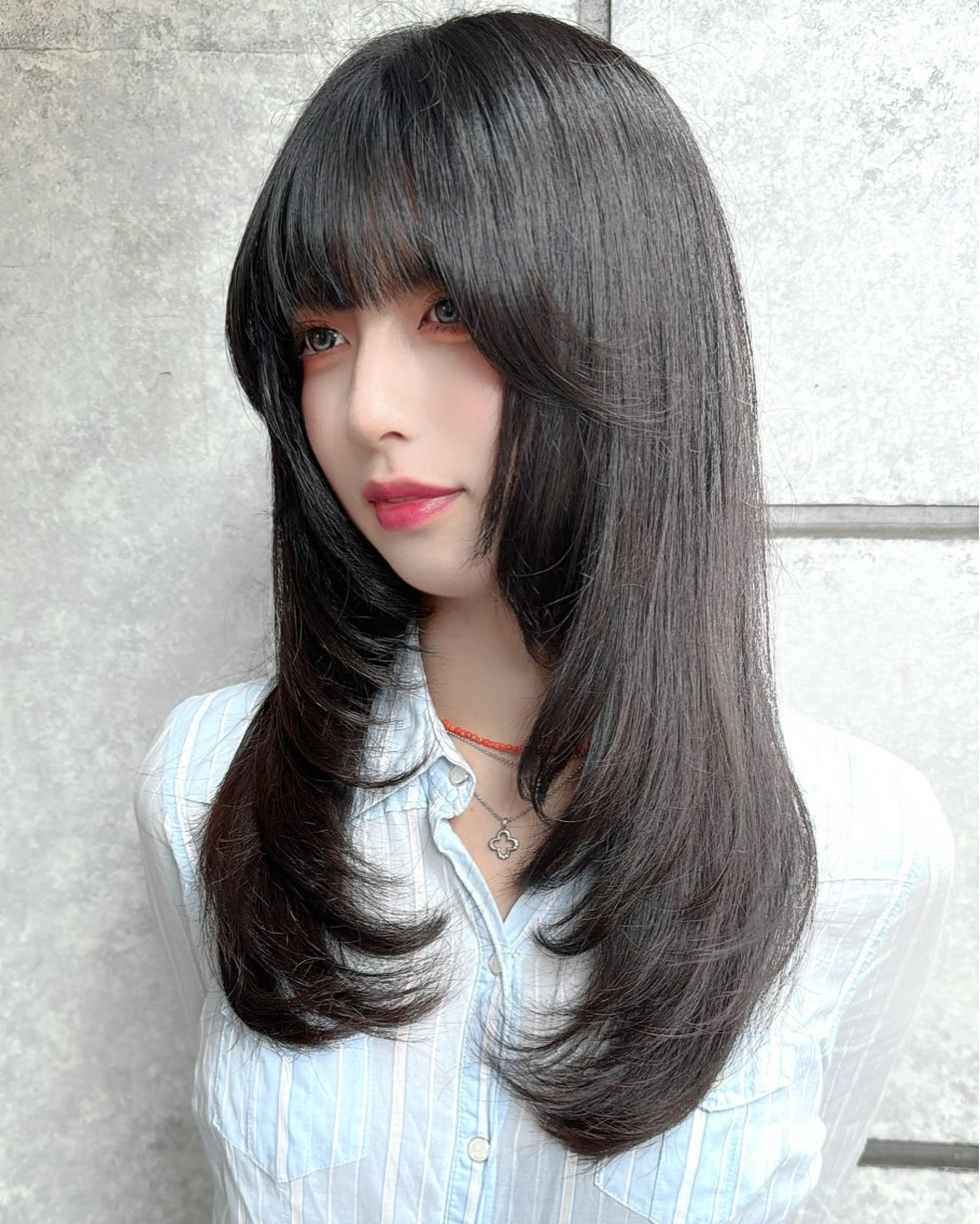 セミロング カラー ダークグレー レイヤーカット カット ヘアカラー トリートメント MiU所属・癖毛救済✂️ボブ /髪質改善ストレートのヘアスタイル