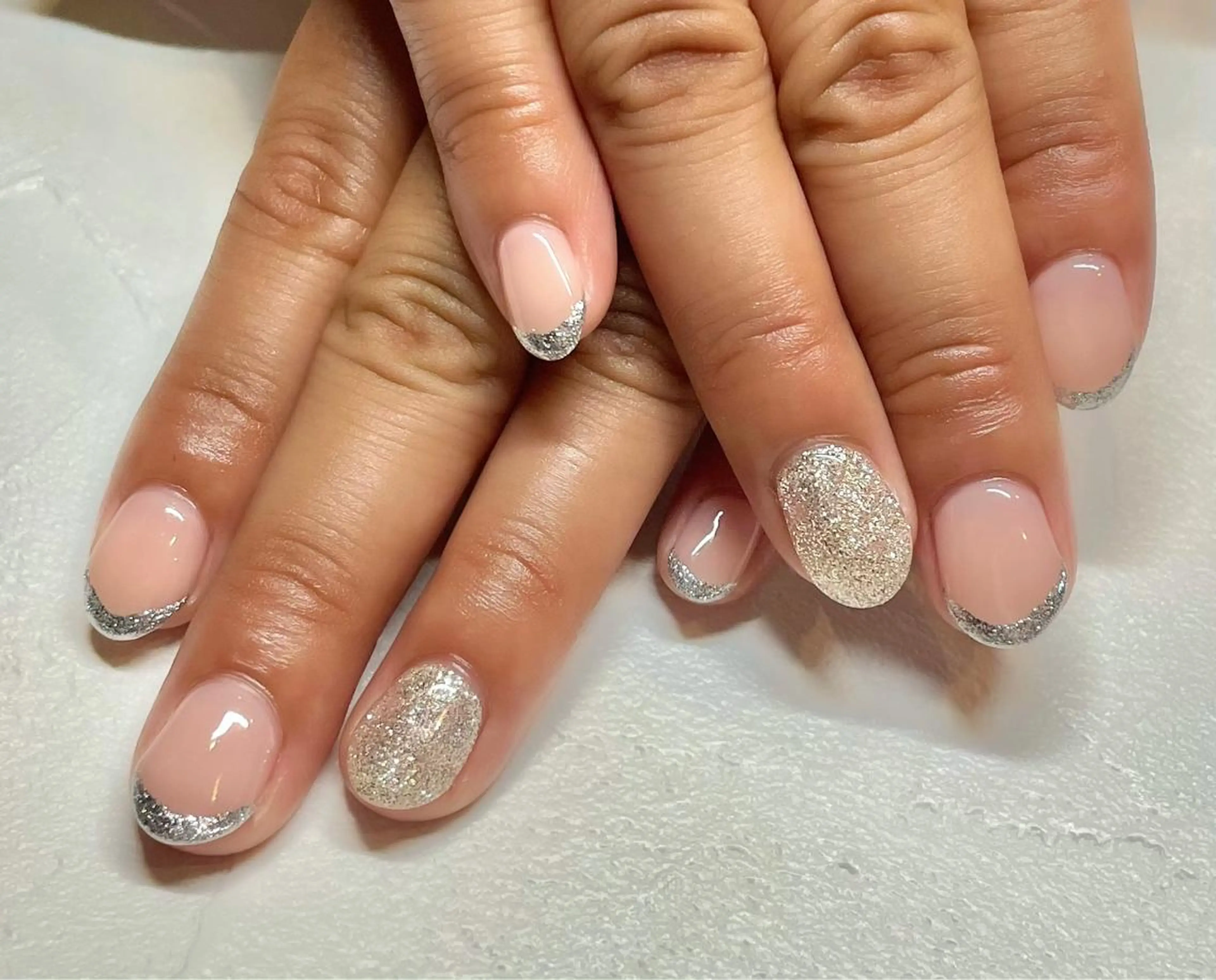 ネイル フレンチネイル ささき れいなのネイルデザイン