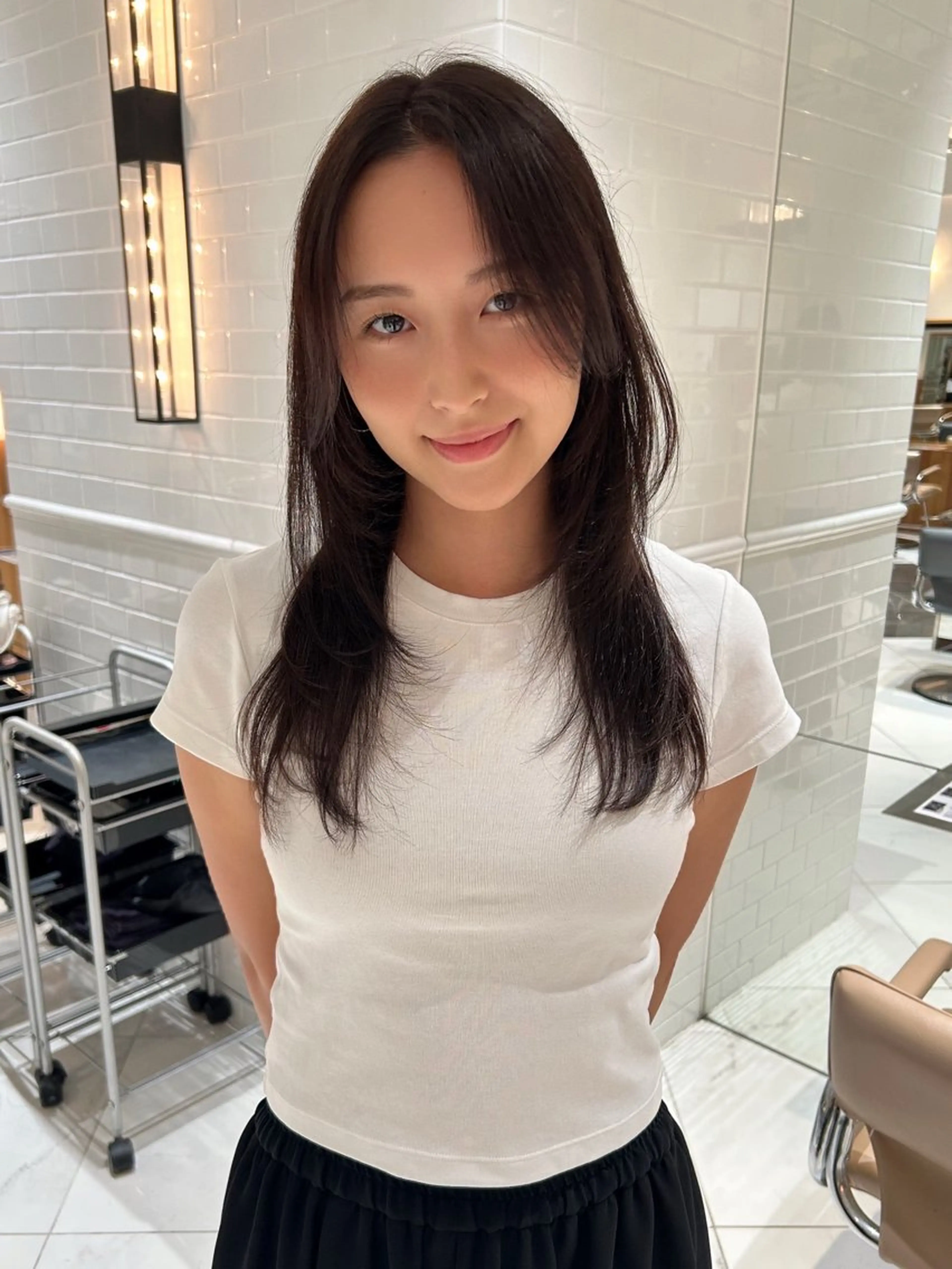 セミロング カラー 透明感カラー グレージュ Manaka ☺︎のヘアスタイル