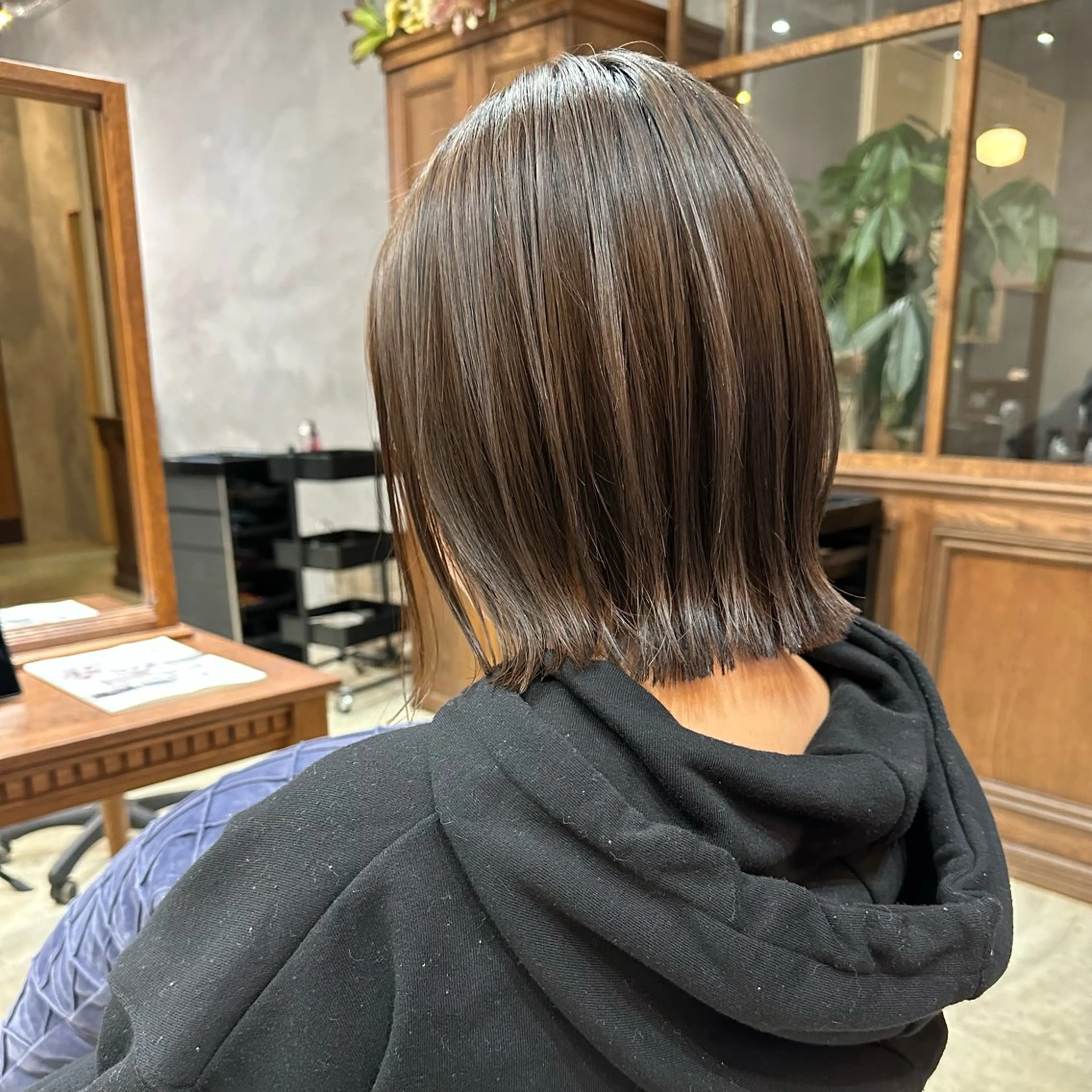 ミディアム パーマ ボブ 縮毛矯正 廣瀬双葉 トップスタイリストのヘアスタイル