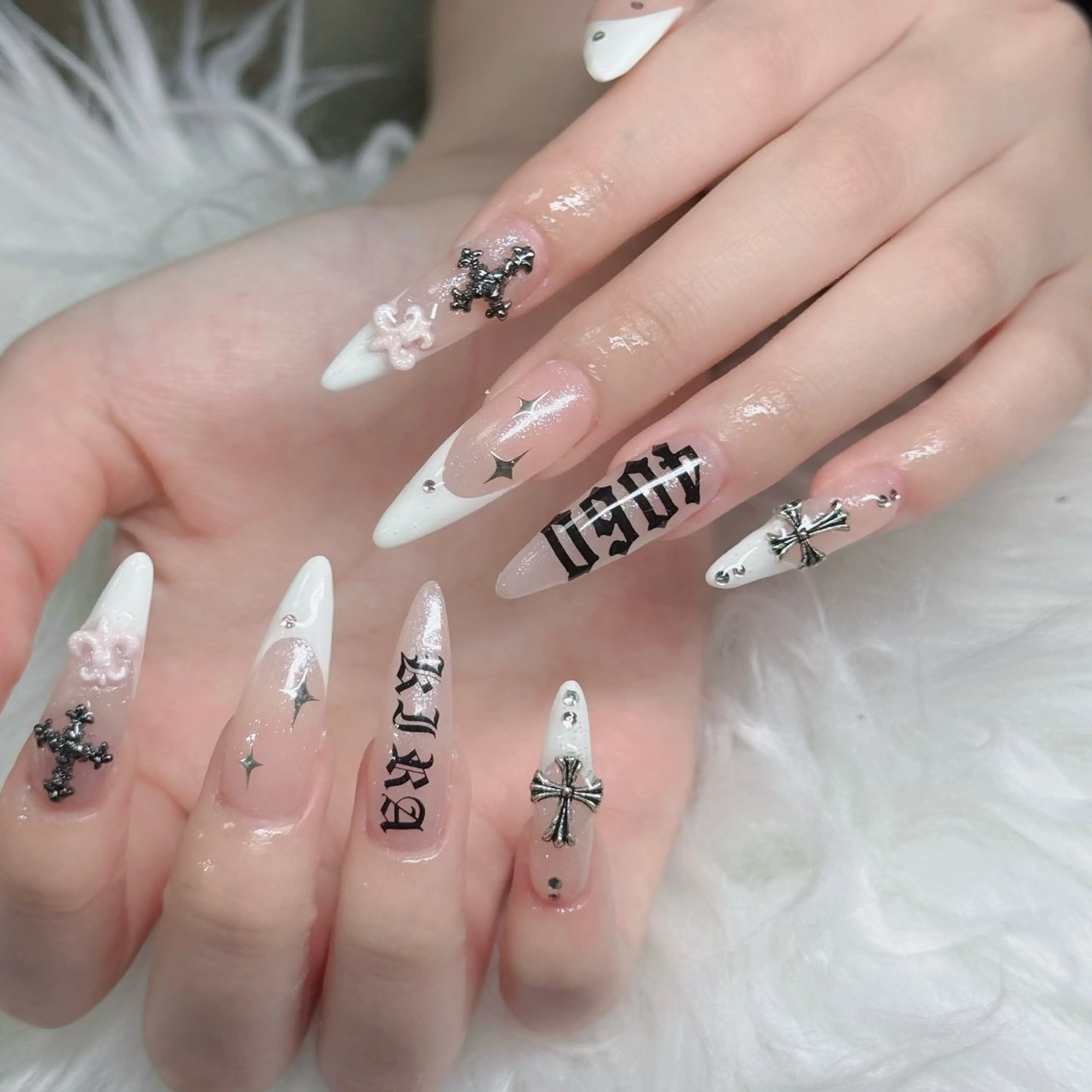 ネイル ロングネイル マグネットネイル リボン 夏ネイル スーパーロングネイル ハンドネイル Hani Nail XUKAのネイルデザイン
