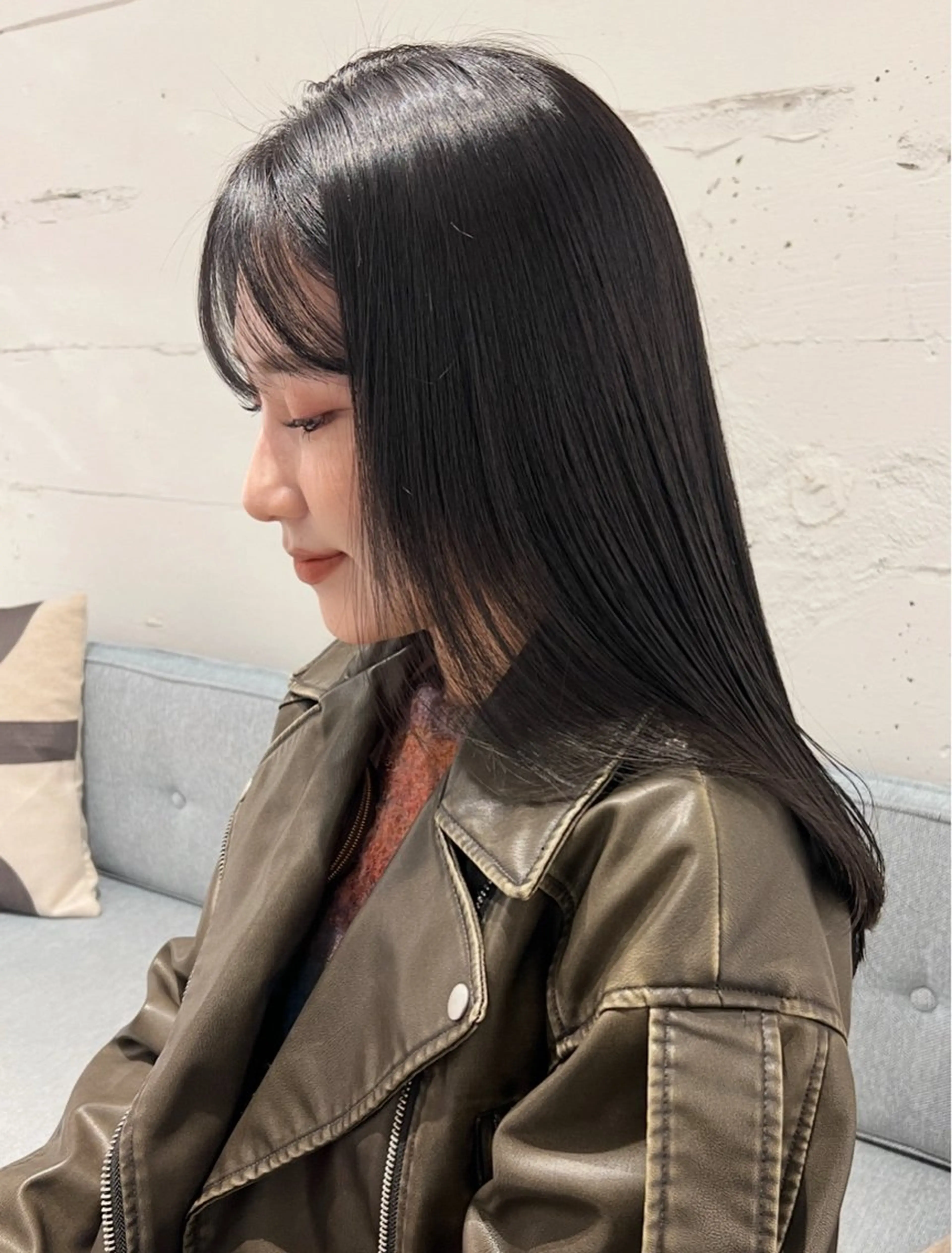 ロング カラー ヘアカラー トリートメント 峯田 優花のヘアスタイル