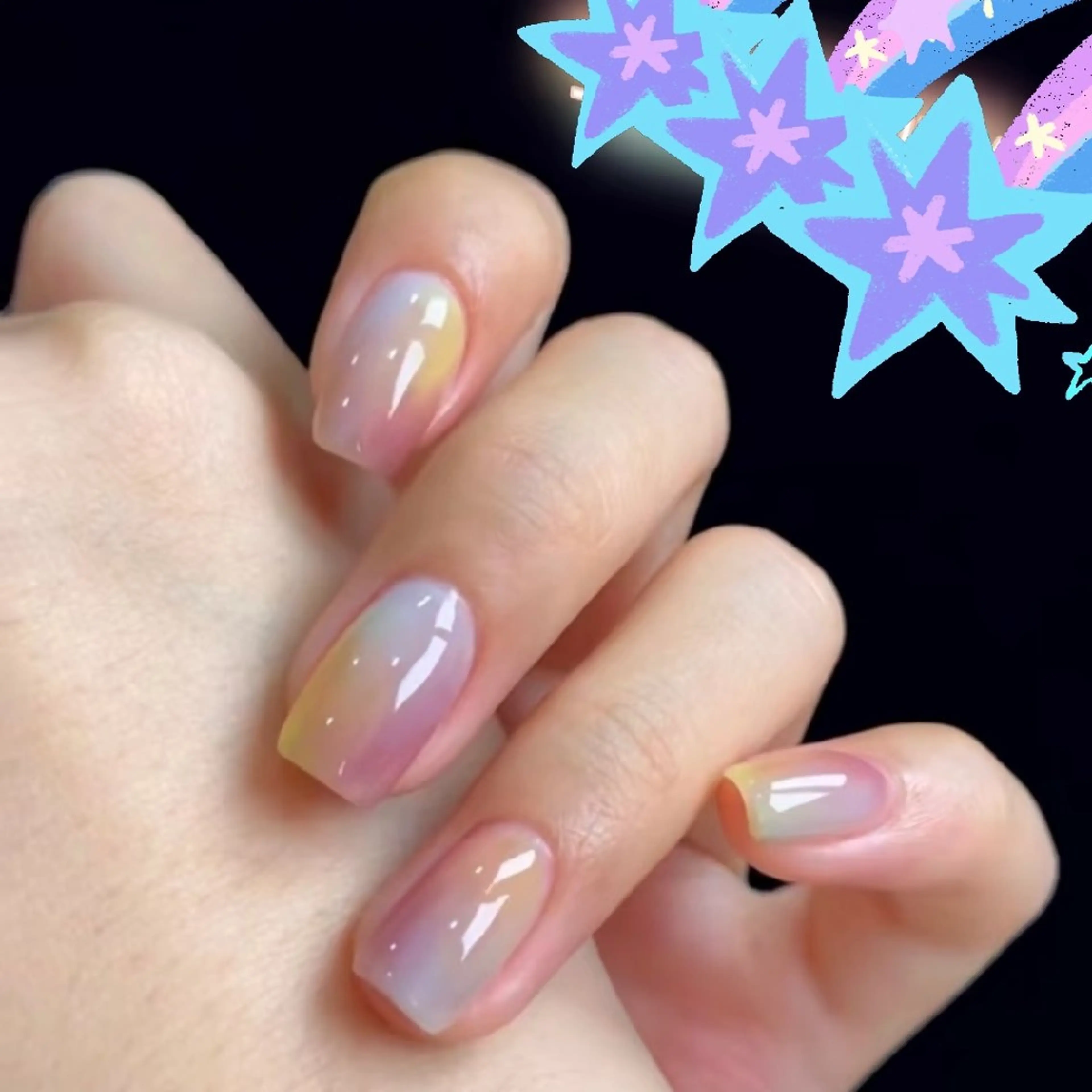 ​【バイカラー】マカロンカラーのちぐはぐネイル 🍀フォルム形成込みの写真