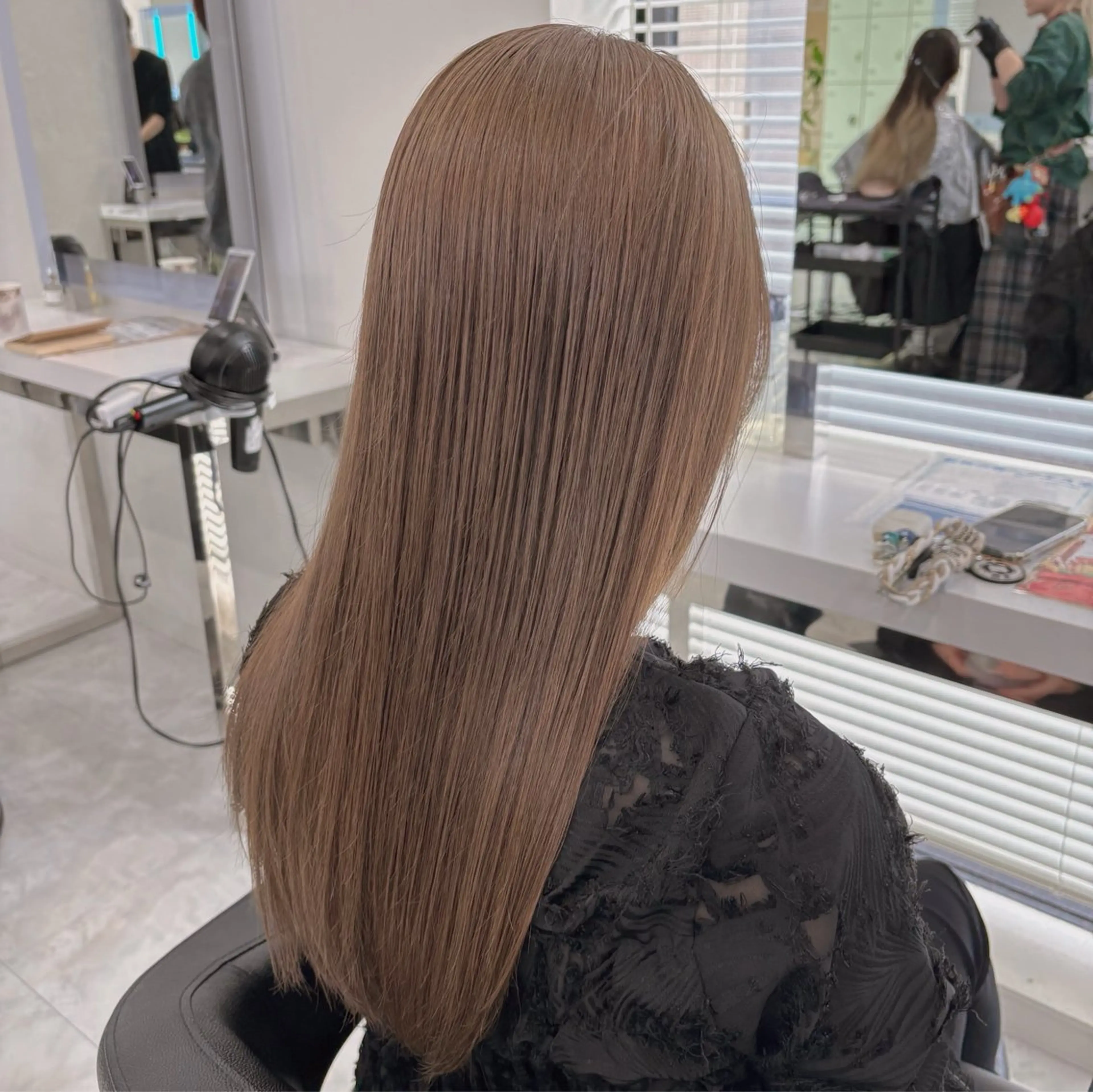 ミディアム 上品🤍韓国レイヤー /透明感🤍FUGAのヘアスタイル