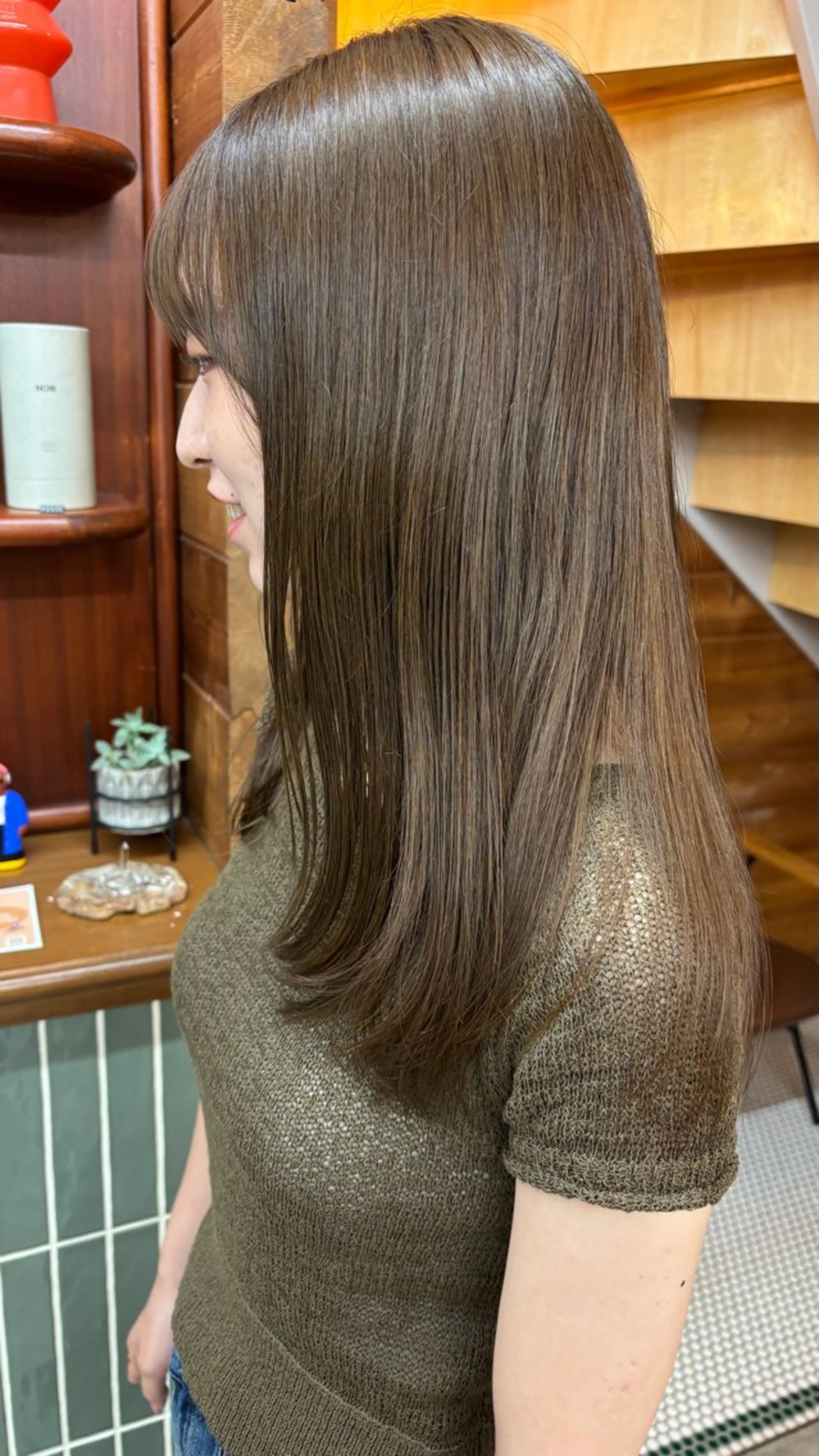 ロング ヘアカラー 杉本 涼音のヘアスタイル