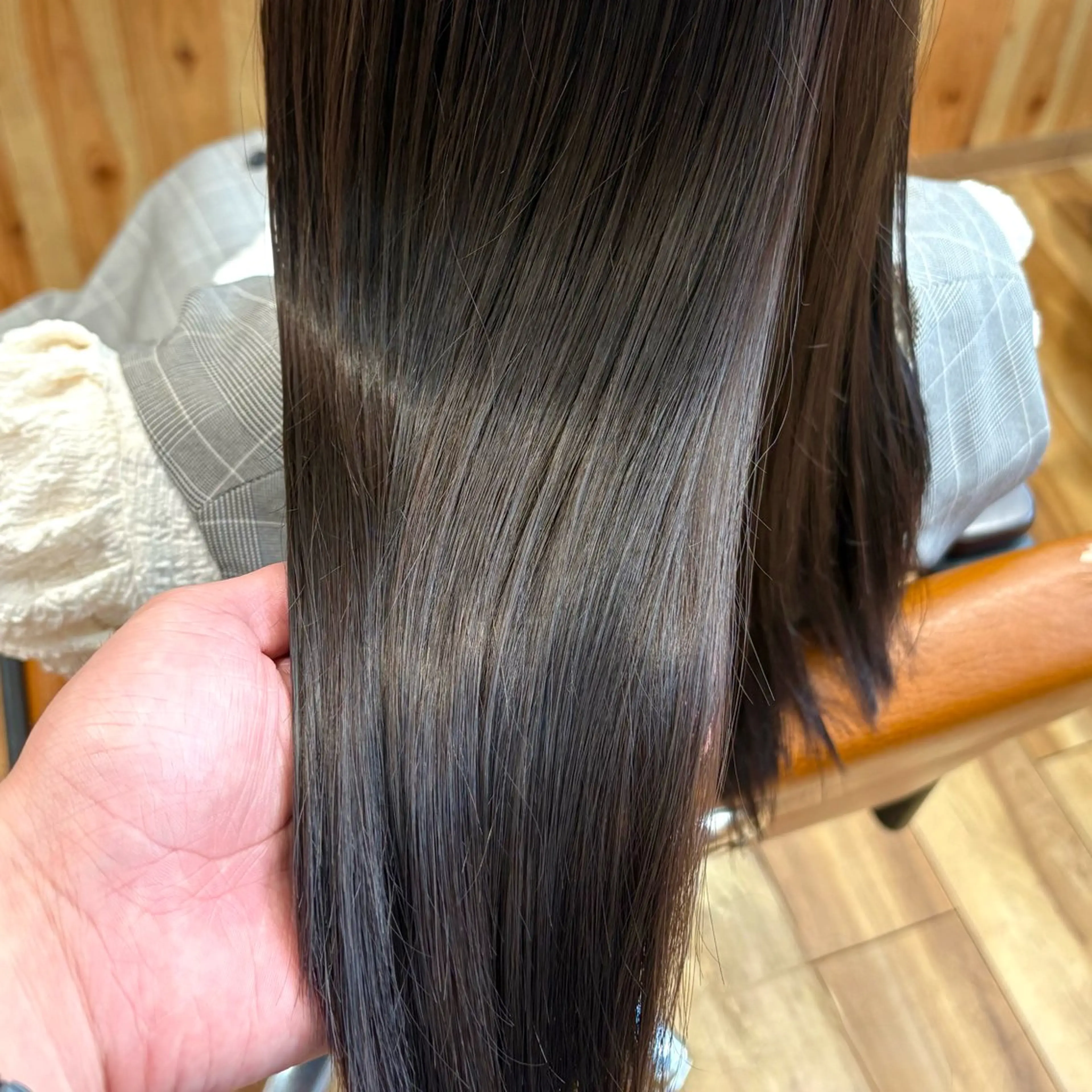 ロング 縮毛矯正 瀬戸 弘暉のヘアスタイル