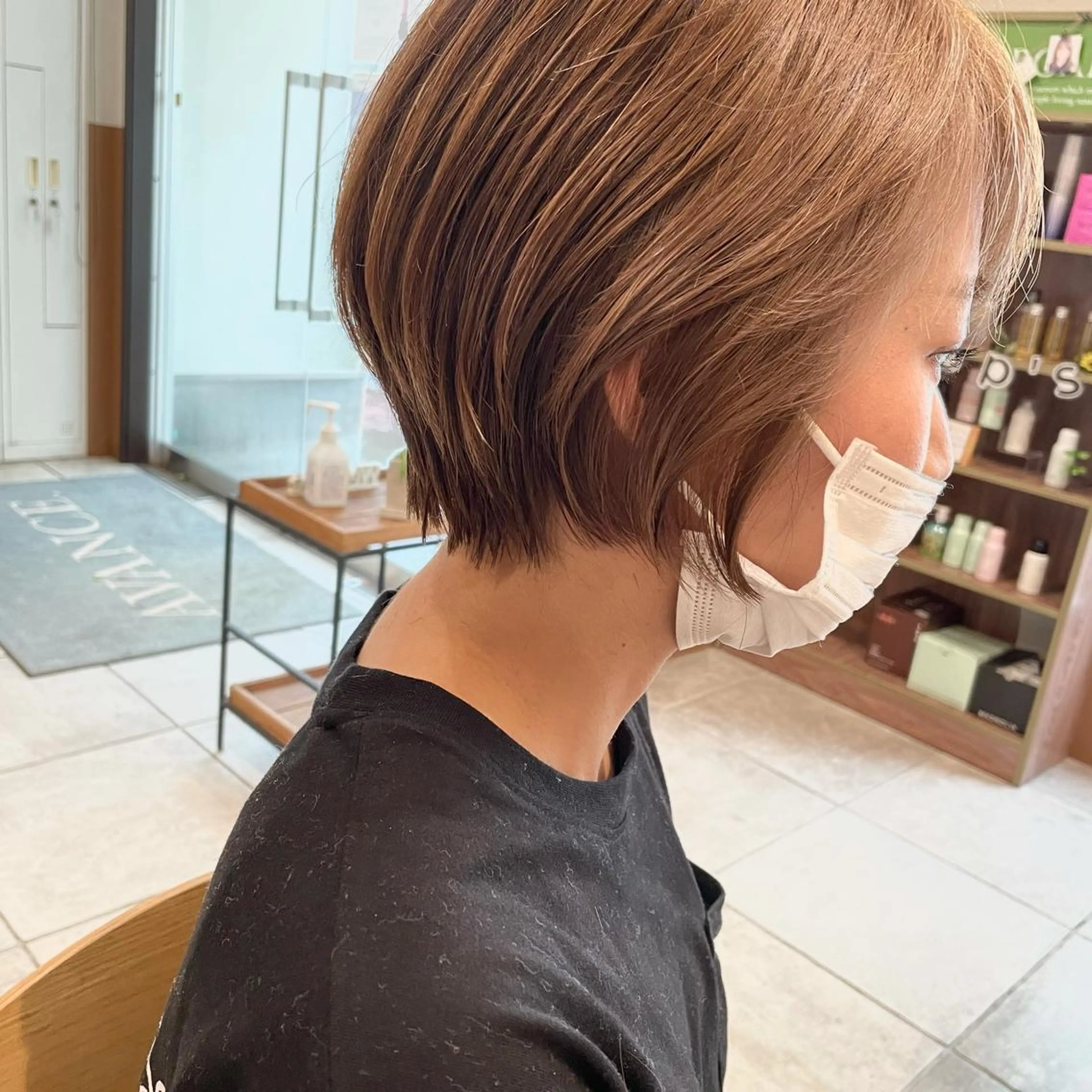 ショート カット ヘアカラー 髪質改善 🍀岡村凌也のヘアスタイル