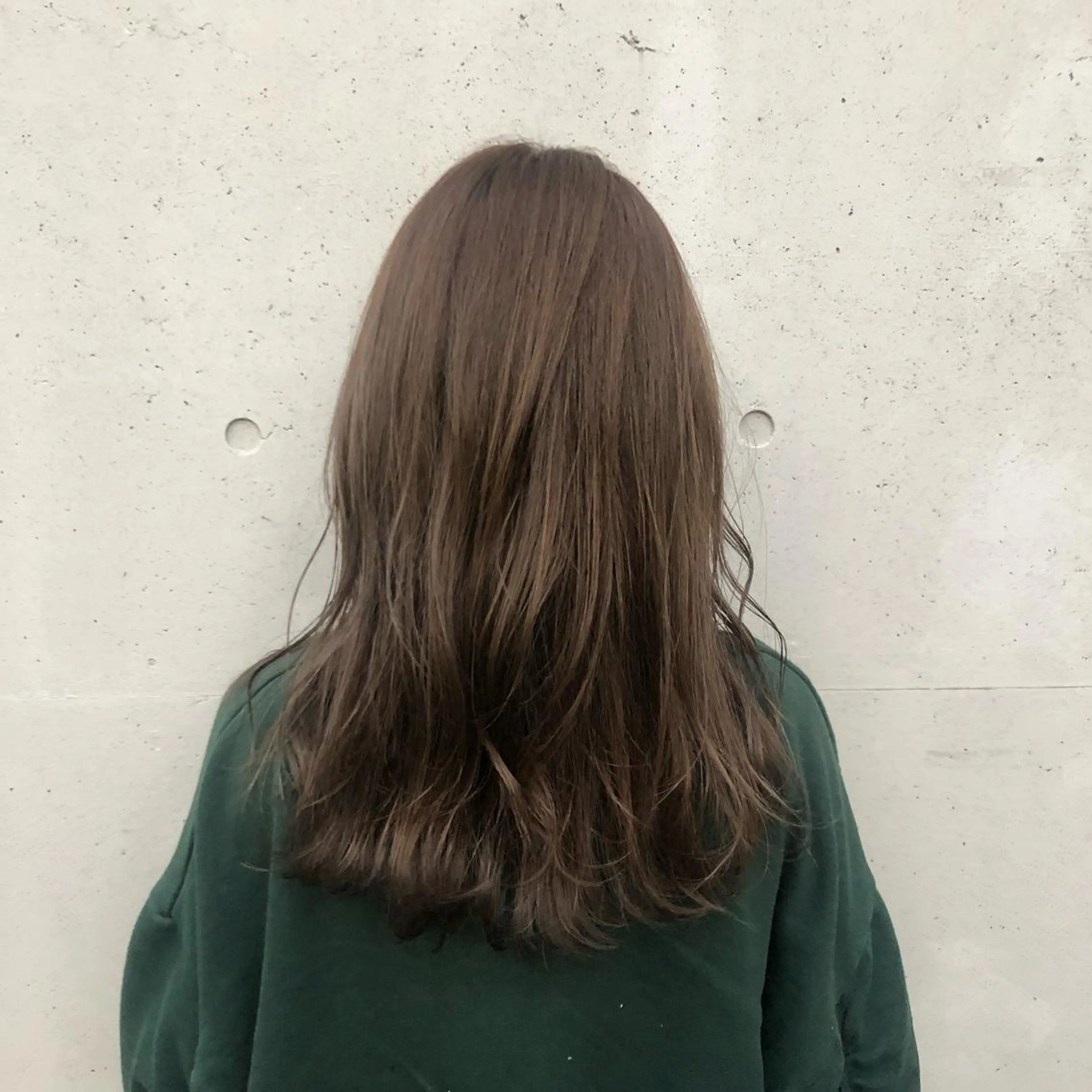 ロング カラー ベージュカラー カット ヘアカラー トリートメント 酸性縮毛矯正🧴韓国 レイヤー/髪質改善のヘアスタイル