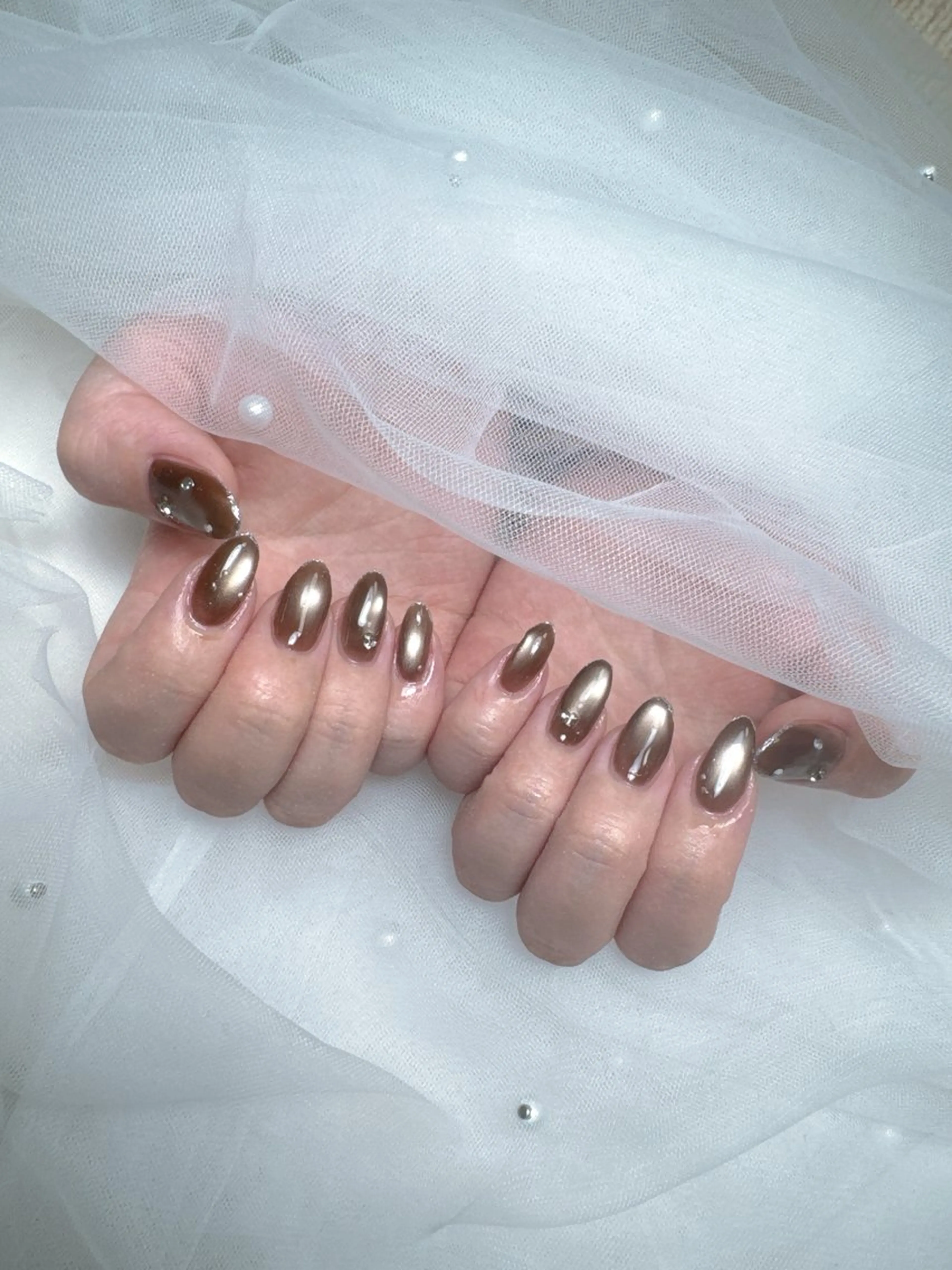 ネイル キラキラネイル 韓国ネイル 持ち込み ワンホンネイル ハンドネイル Queeens nailのネイルデザイン