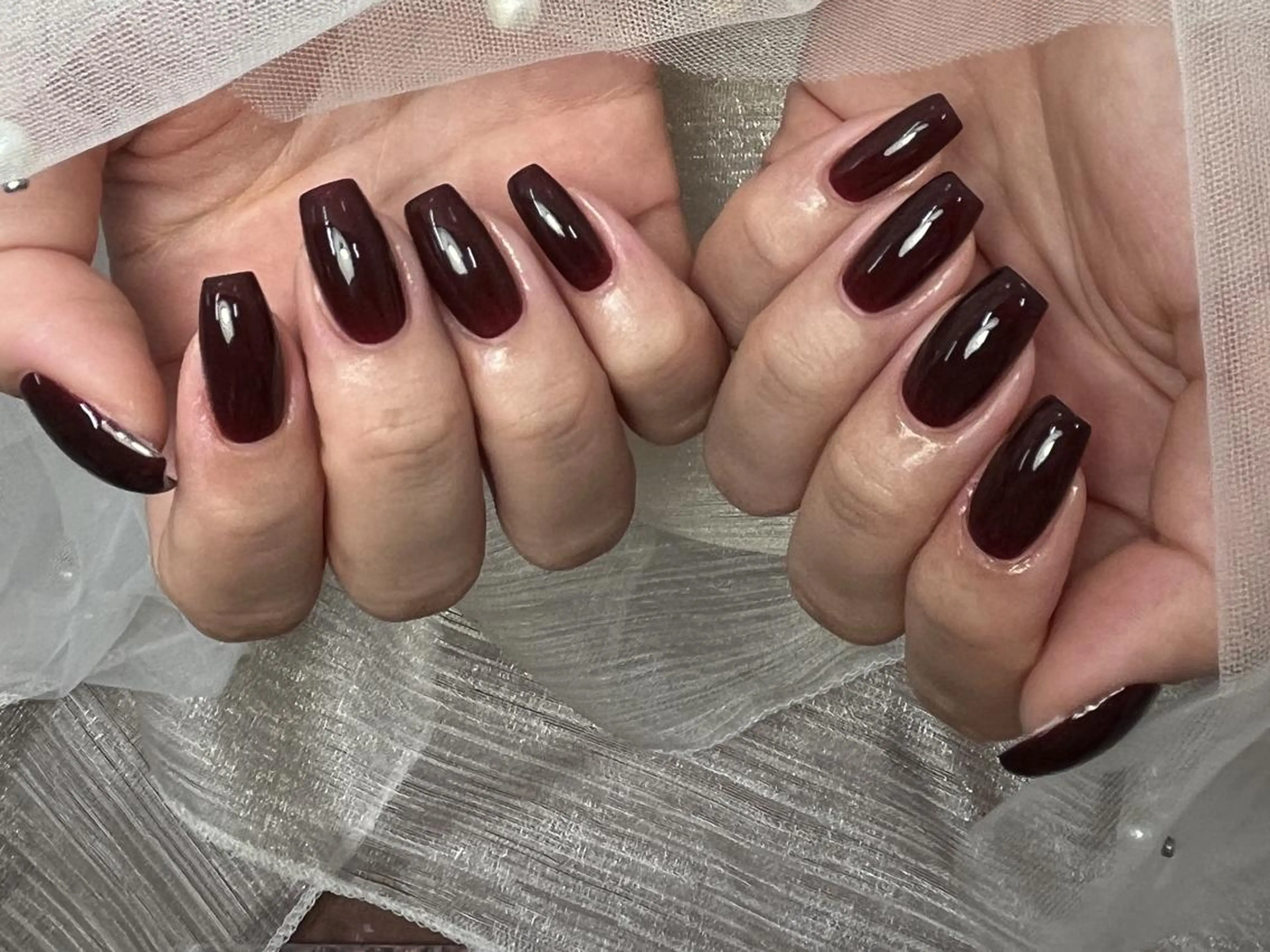 ネイル ボルドー シンプルネイル ハンドネイル ToliyDeliy Nail Salonのネイルデザイン