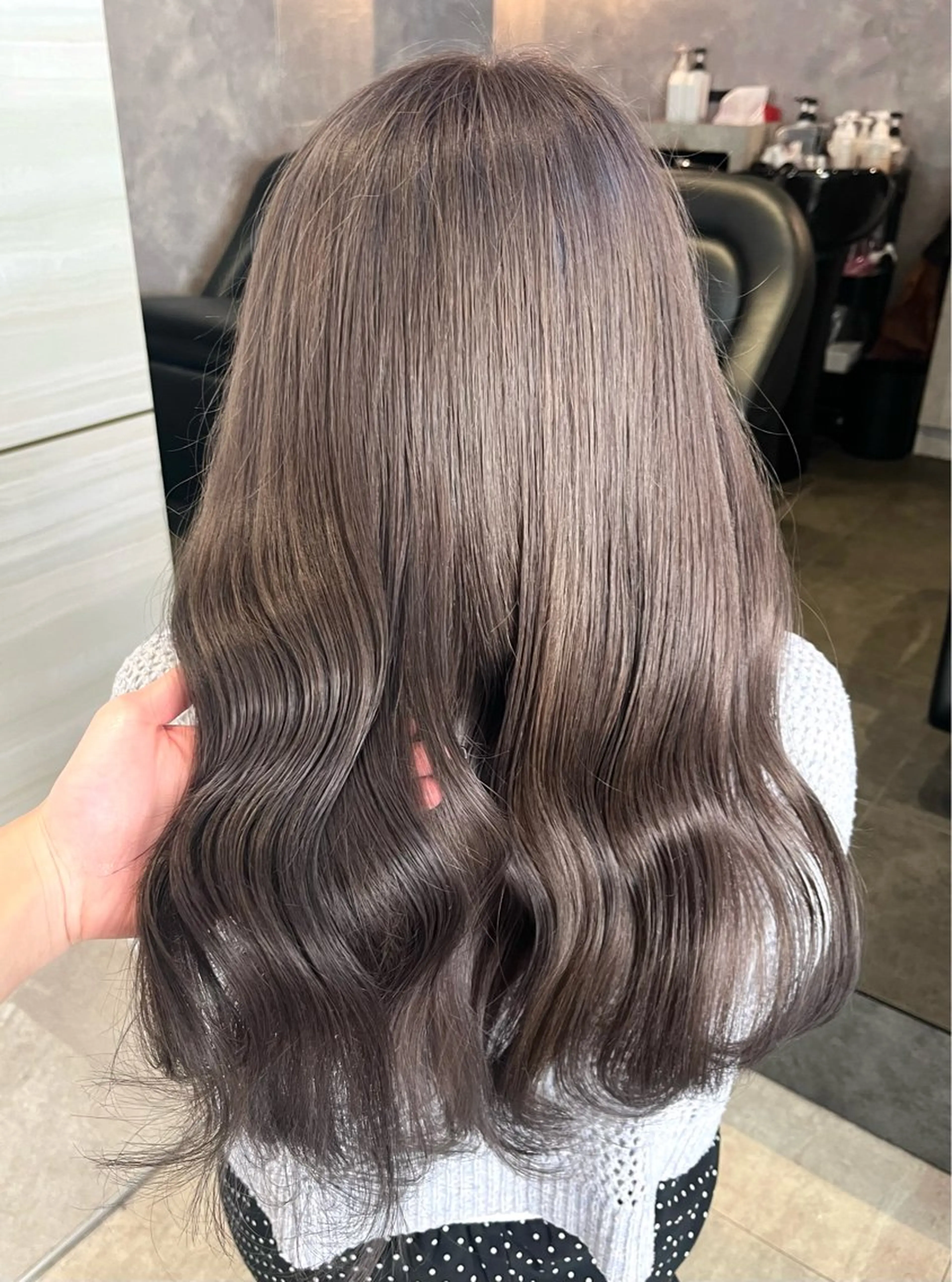 セミロング カラー ブリーチ グレージュ ミルクティーグレージュ ヘアカラー 🏹あみ🏹暗髪 /オリーブ/髪質改善のヘアスタイル