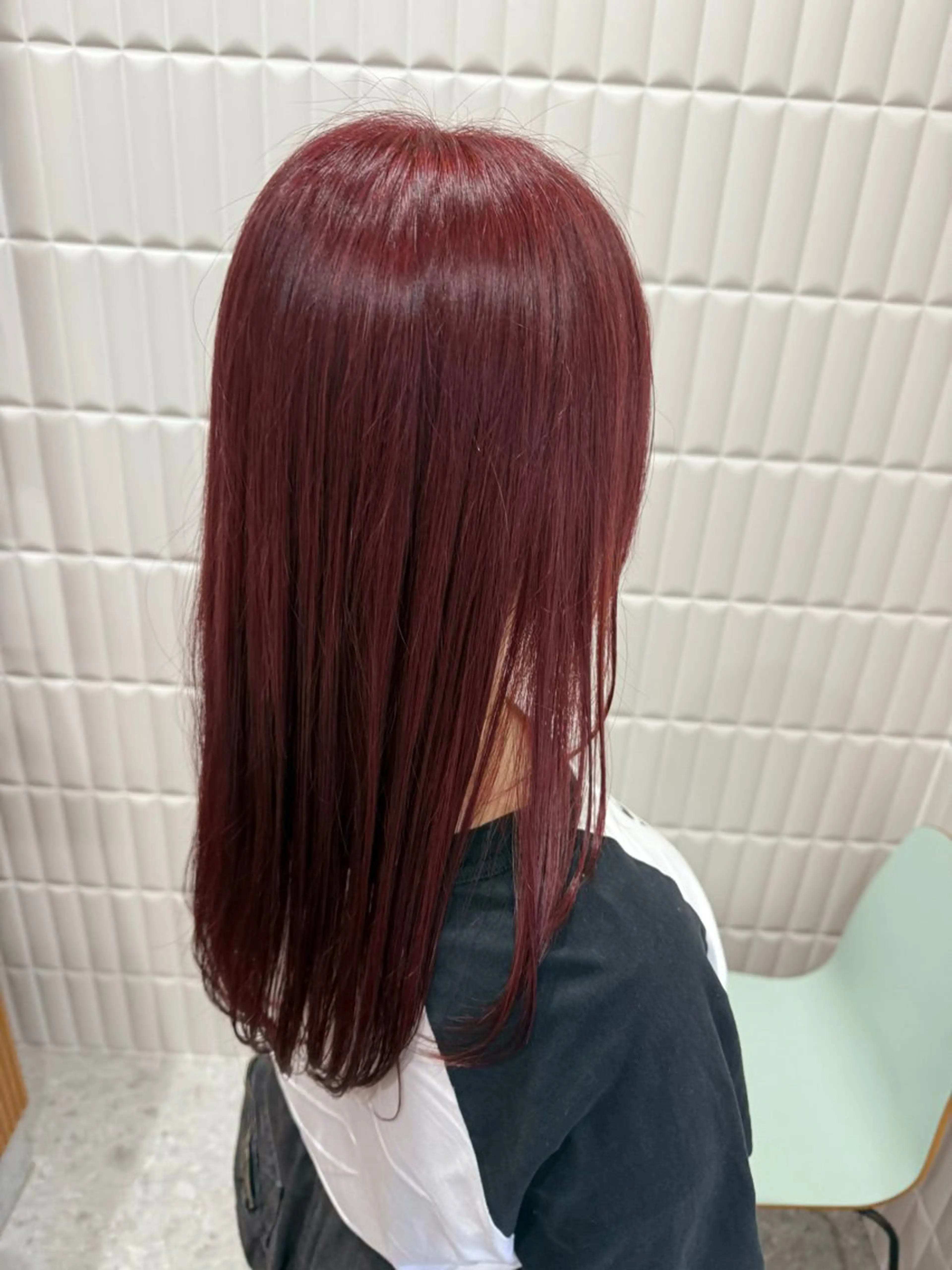 ロング 新宅 綾乃のヘアスタイル