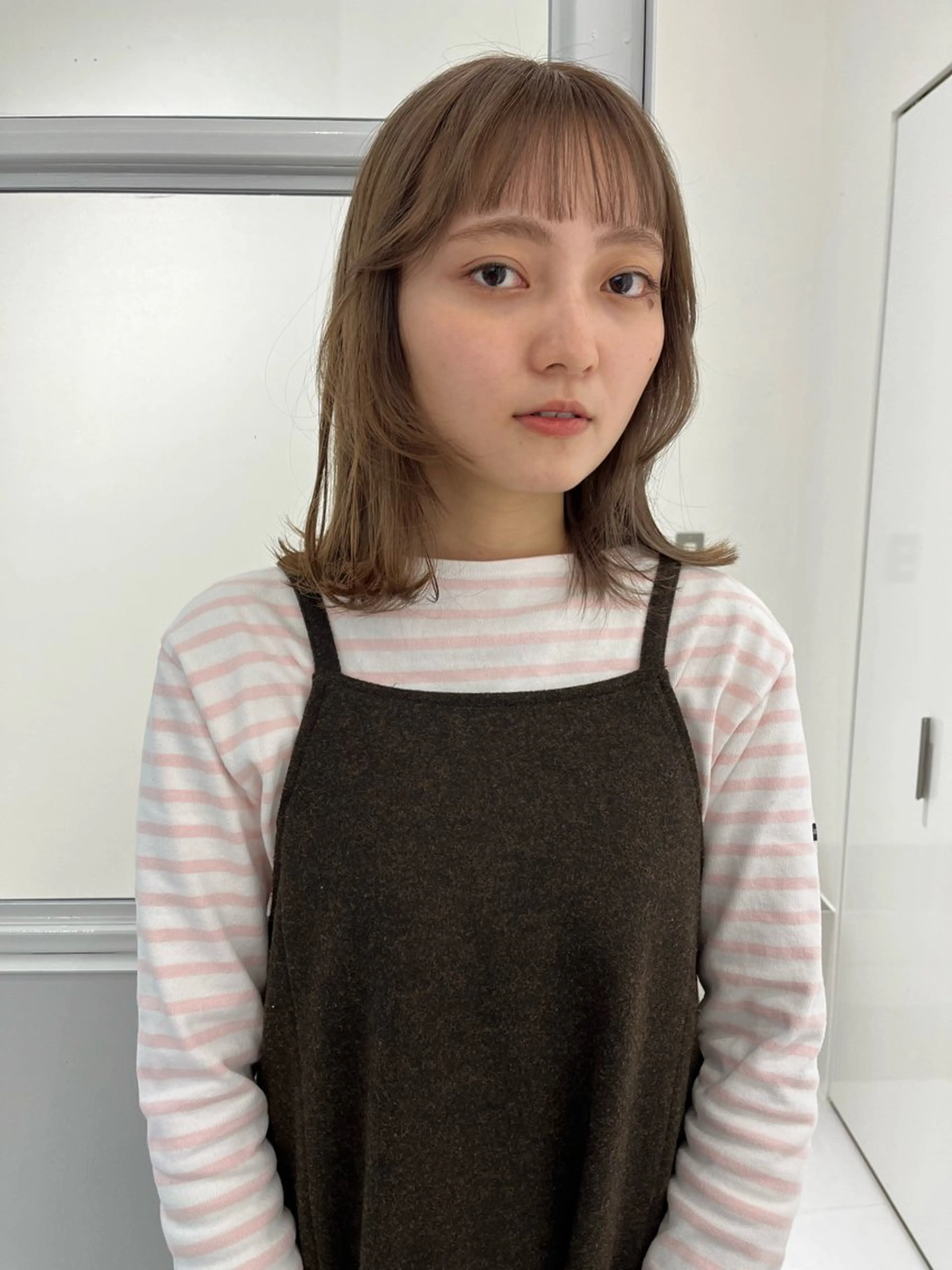 カラー ダブルカラー 伊藤 由季のヘアスタイル