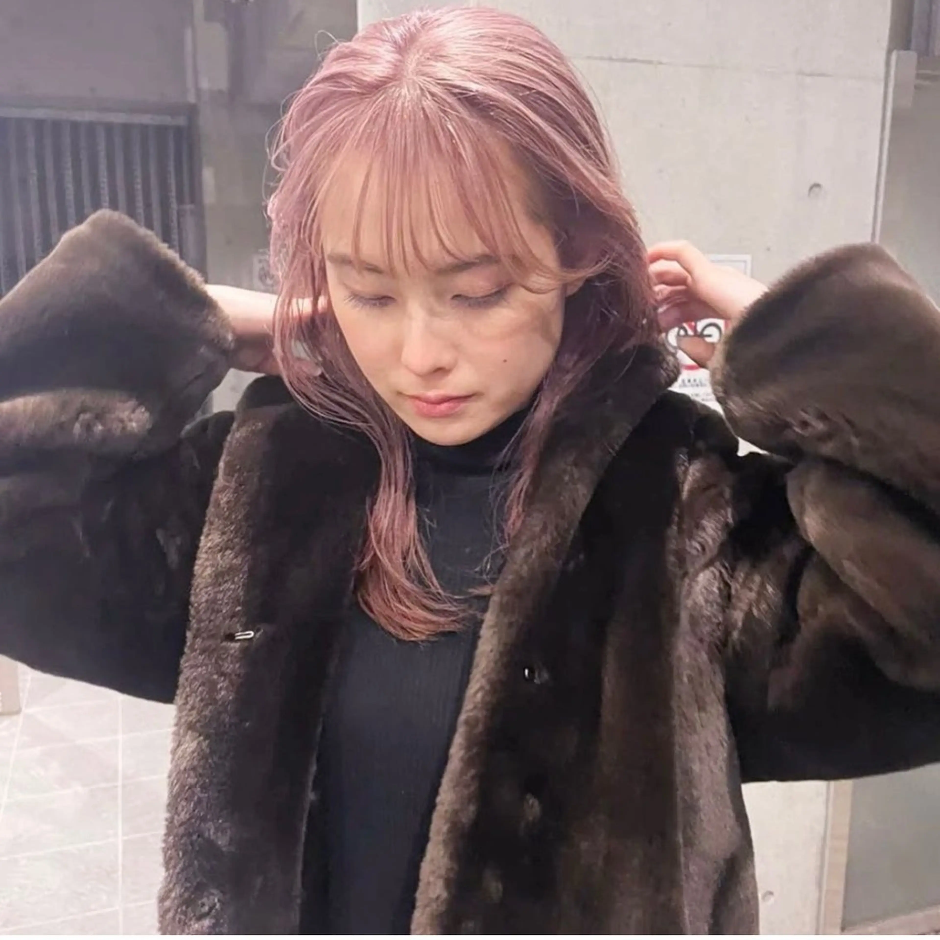 カラー バレイヤージュ ベージュカラー ブリーチ ブロンド デザインカラー レイヤー/ブリーチ ♥️【木坂 桃歌】のヘアスタイル