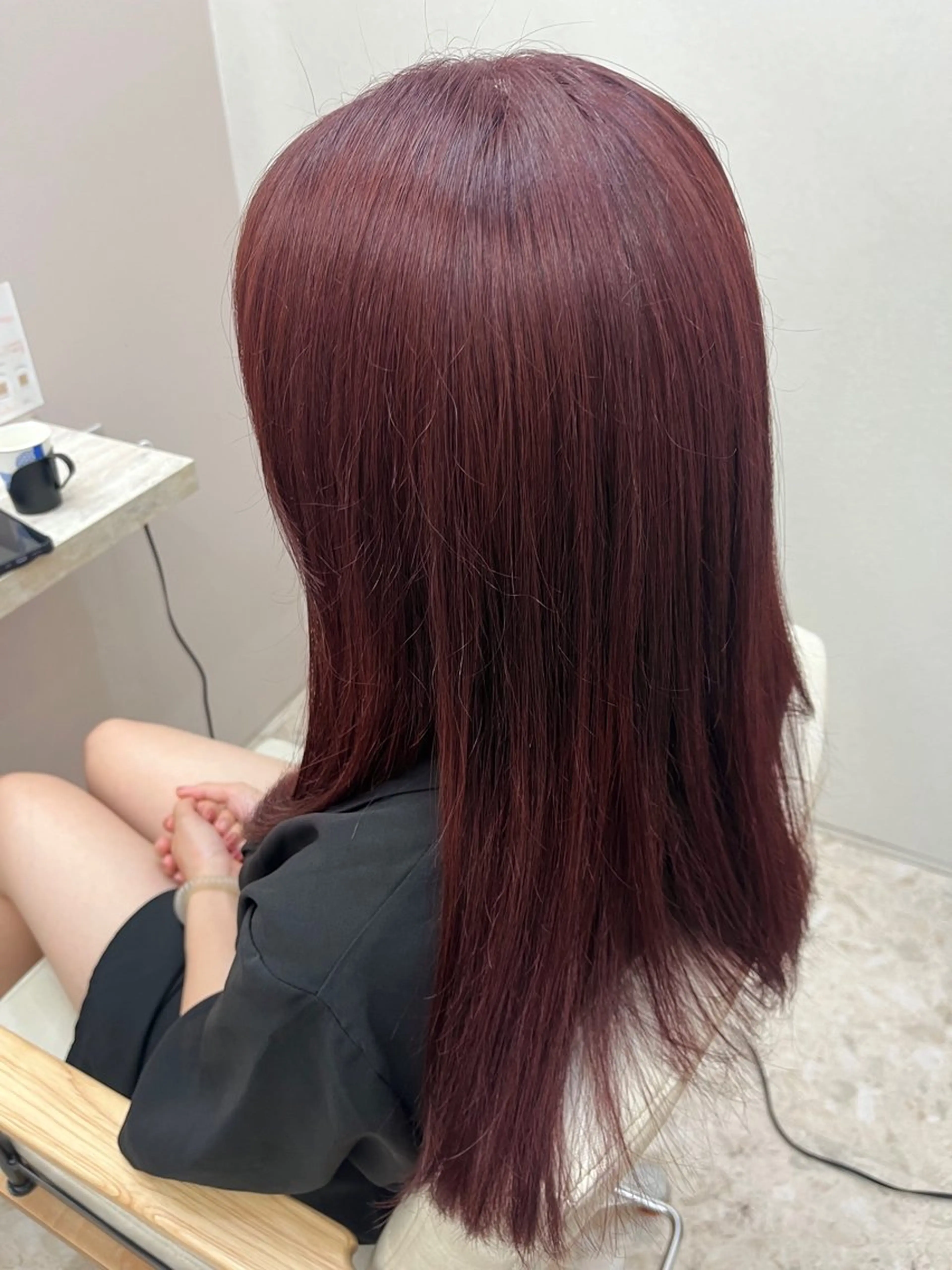 セミロング 小川 愛美のヘアスタイル