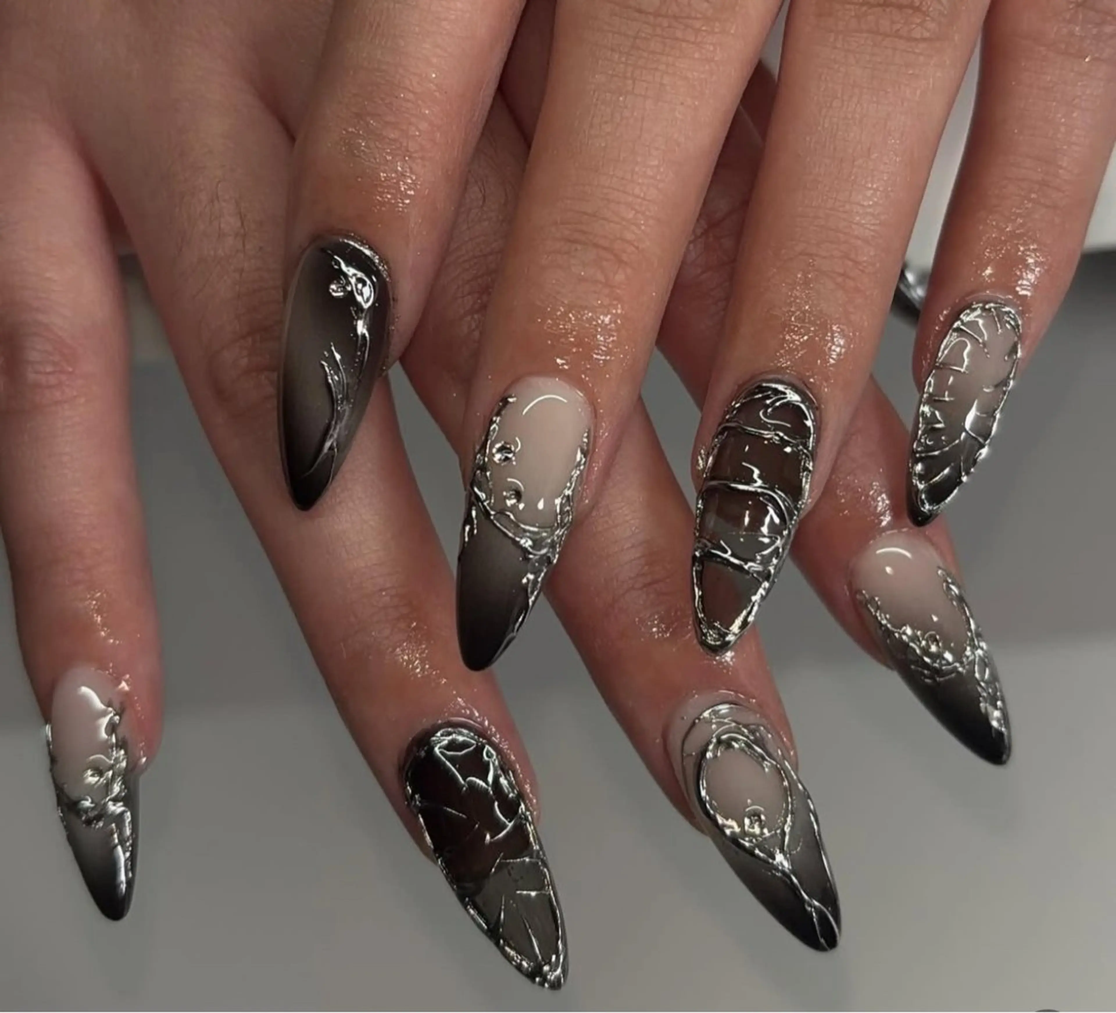 ネイル チークネイル クリアネイル ガーリー キラキラネイル 韓国ネイル ハンドネイル Ryu nail studioのネイルデザイン