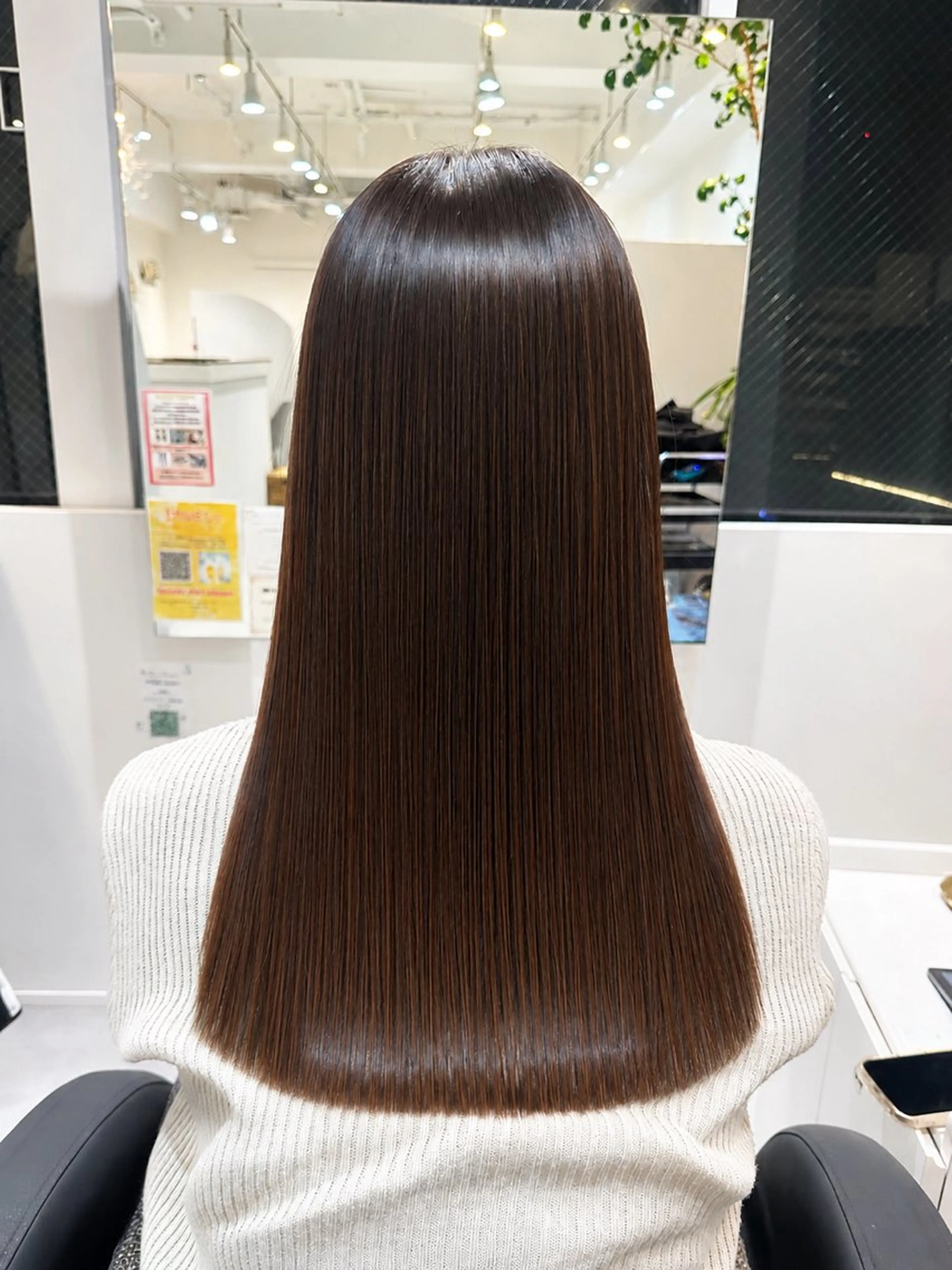 ミディアム カット ヘアカラー トリートメント Emuest心斎橋 SAKIのヘアスタイル