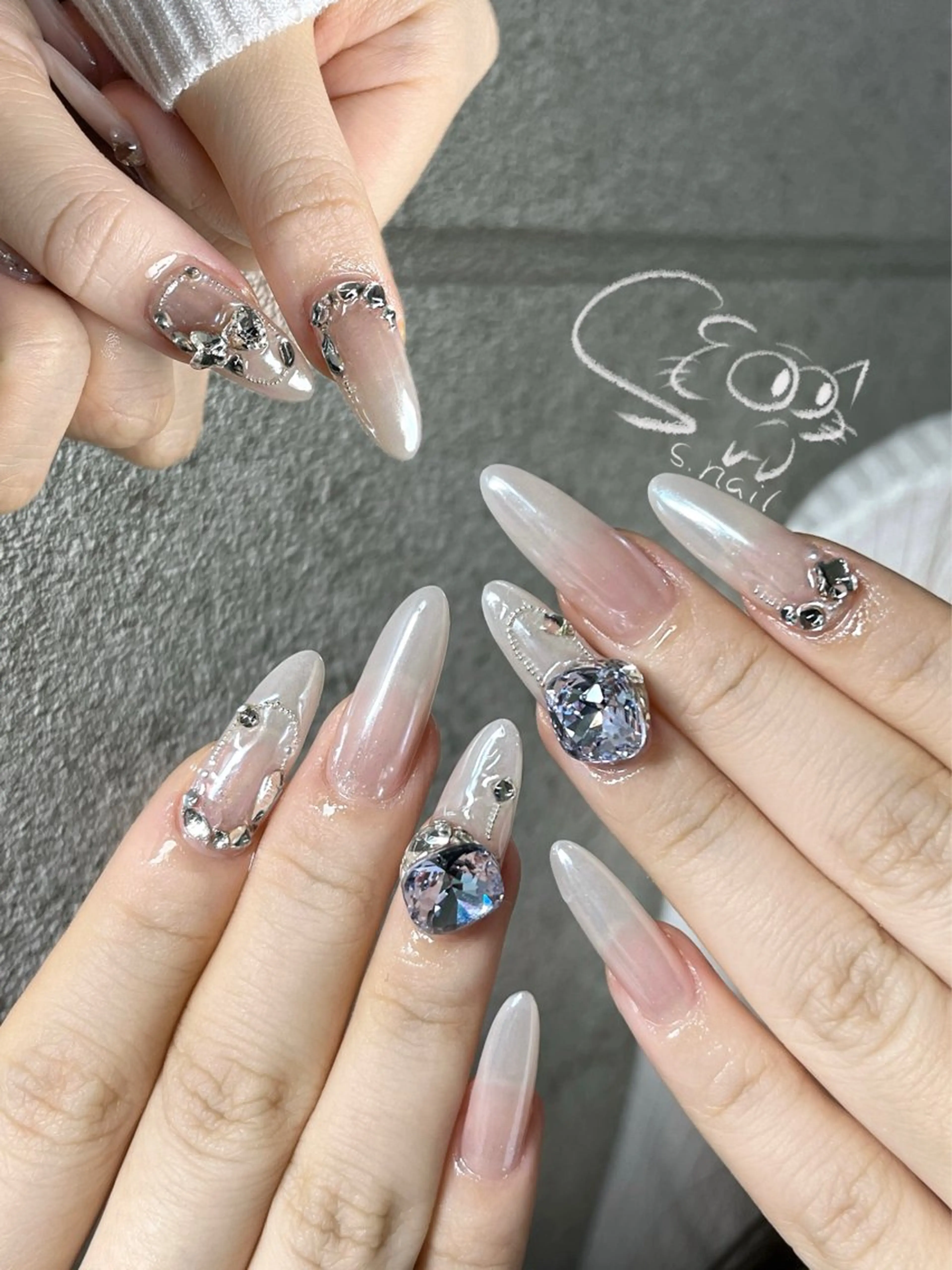 ネイル チークネイル フレンチネイル グラデーション マグネットネイル ワンカラーネイル S.nail _のネイルデザイン
