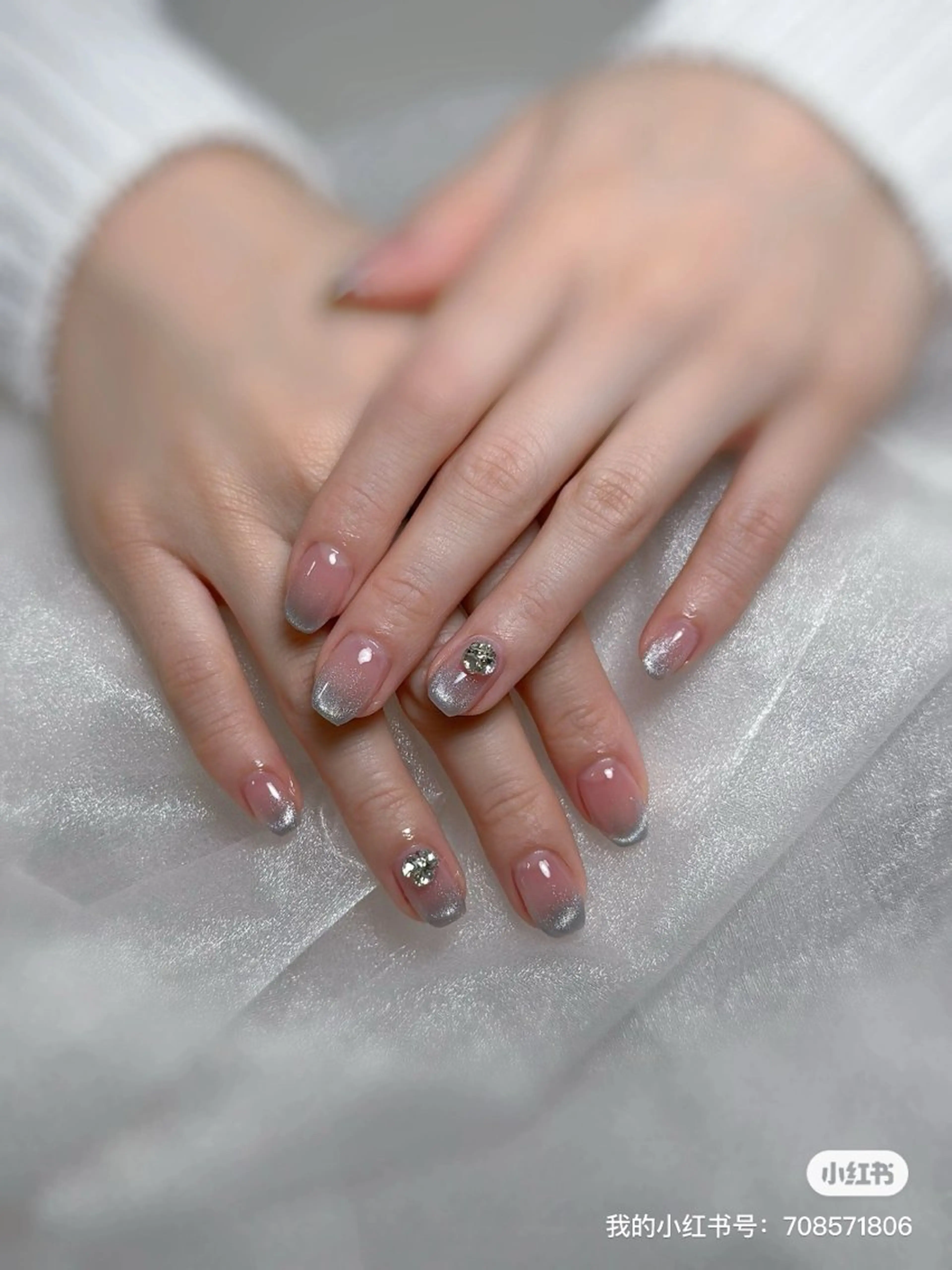 ネイル フレンチネイル マグネットネイル マグネットフレンチ ハンドネイル Maggie nailクロのネイルデザイン