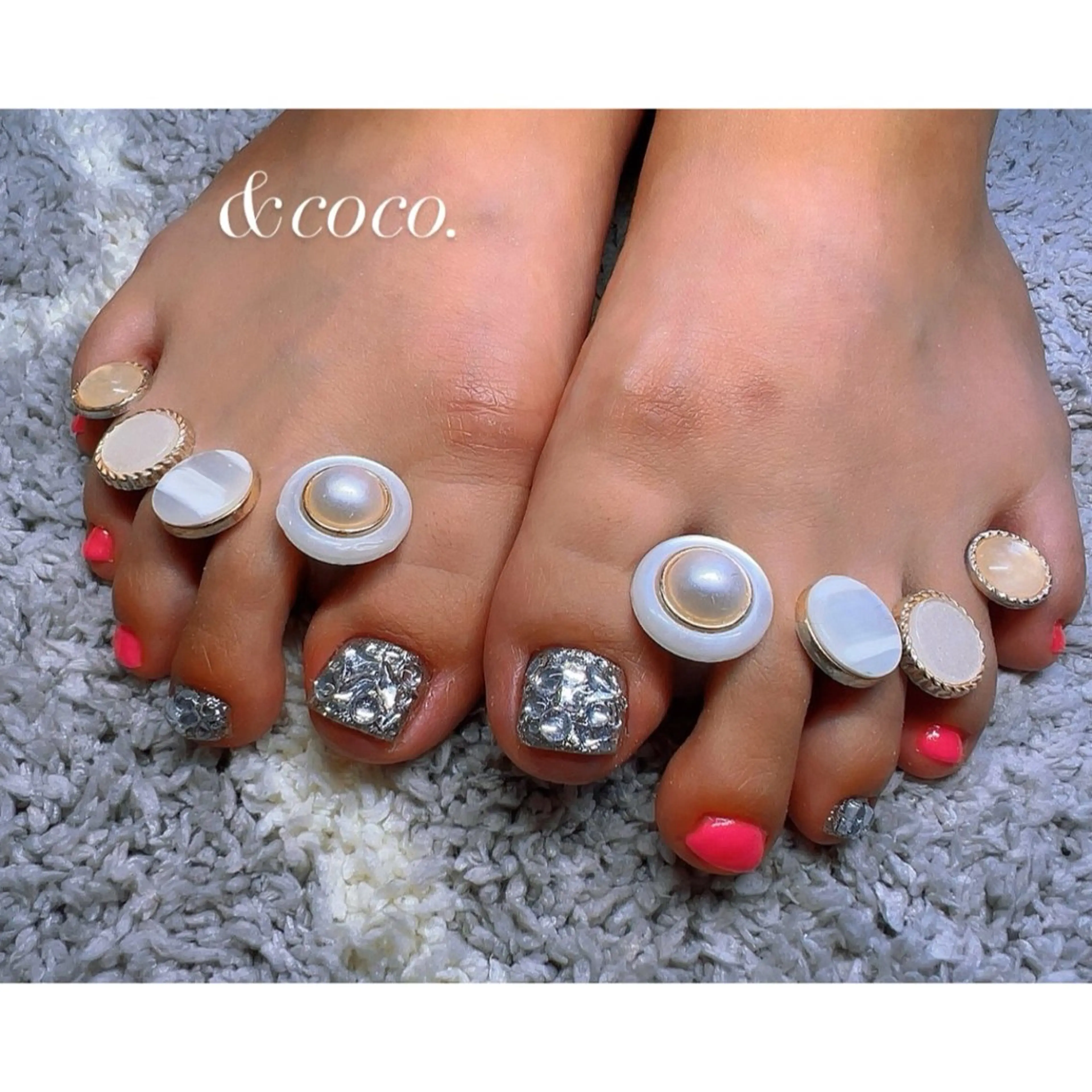 ネイル フットネイル ＆ coco.のネイルデザイン