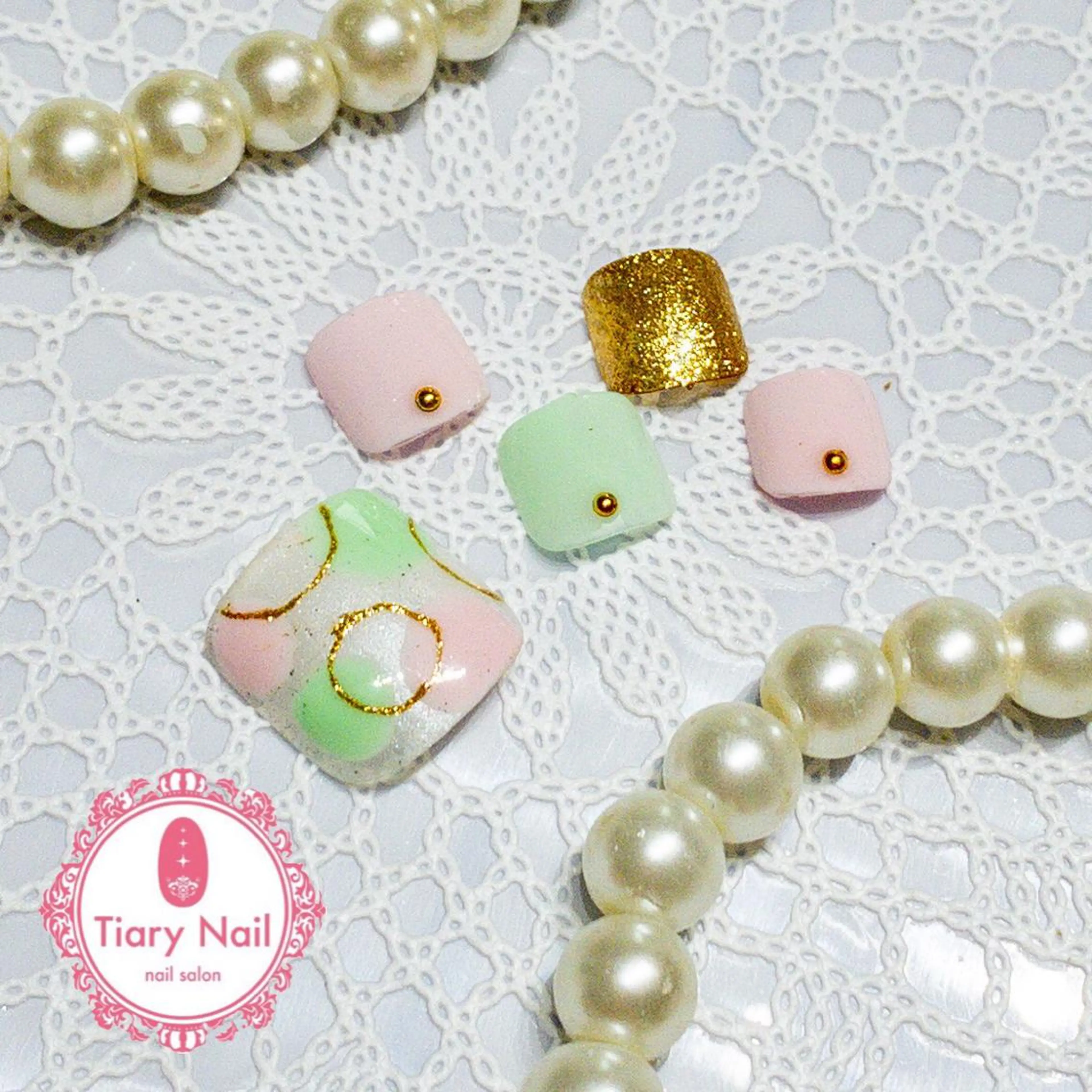 ネイル tiarynail K K🐼のネイルデザイン