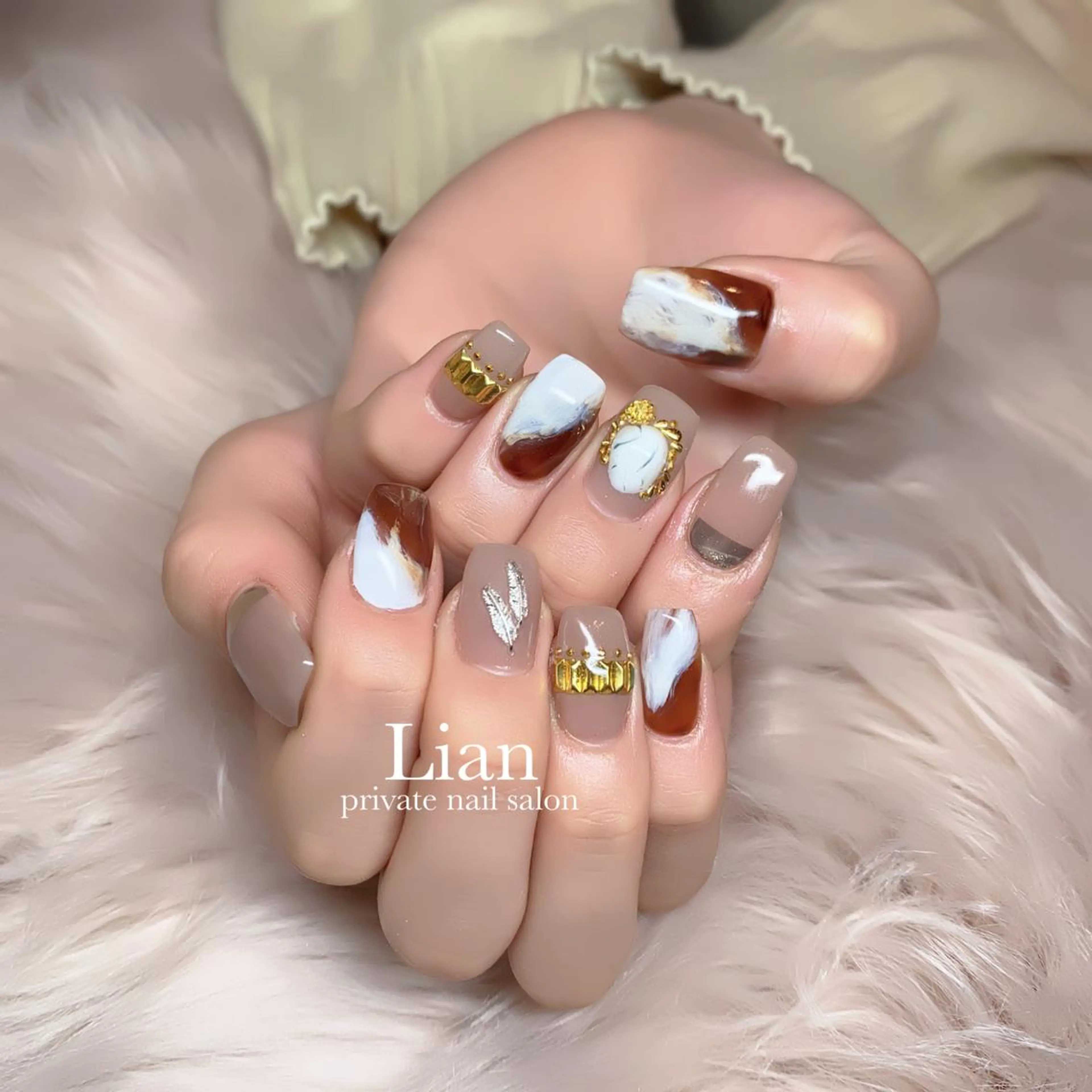 ネイル ブラウン ニュアンスネイル nailsalon Lenoaのネイルデザイン