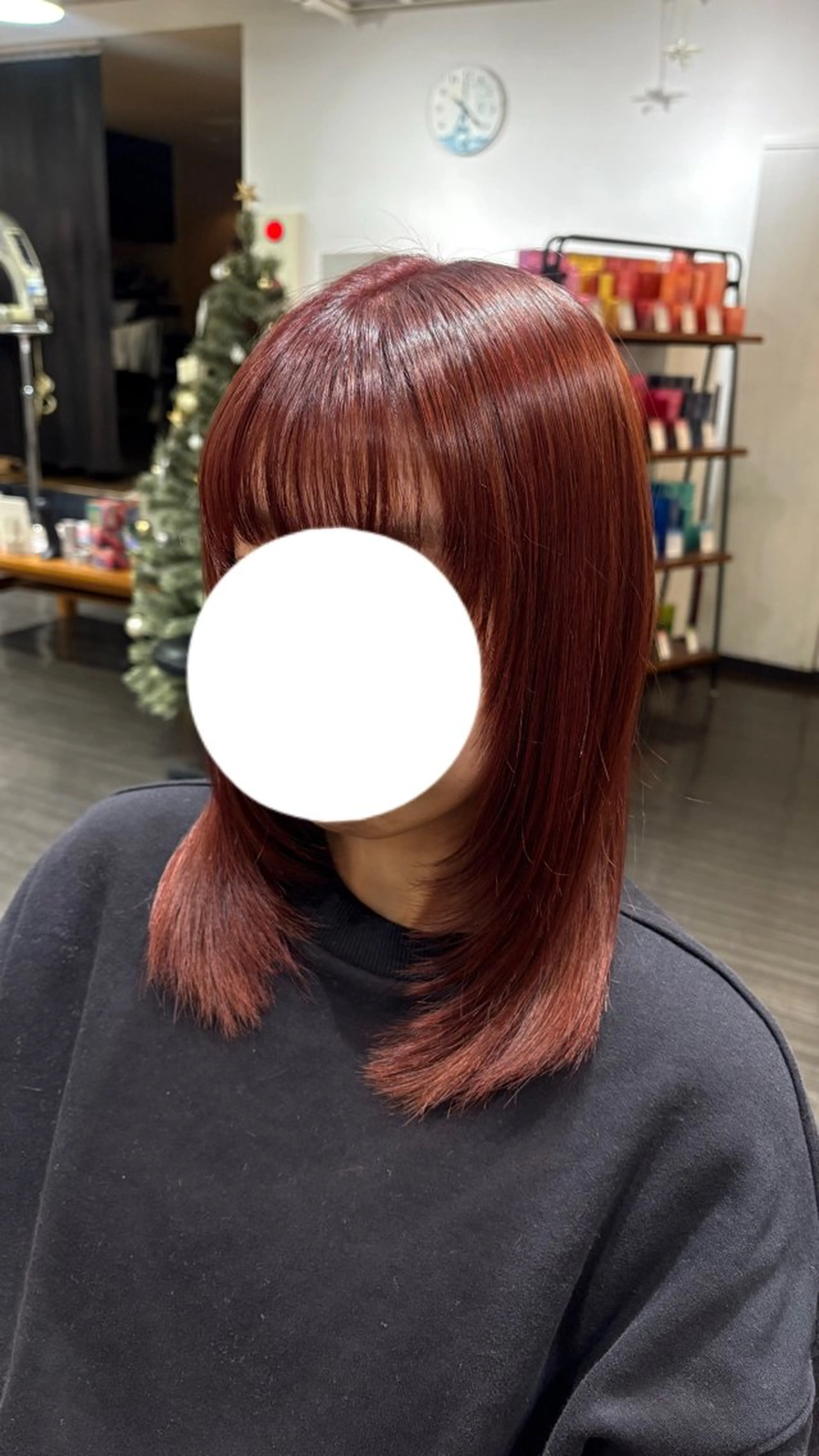 ミディアム レイヤーカット こやなぎ れいなのヘアスタイル