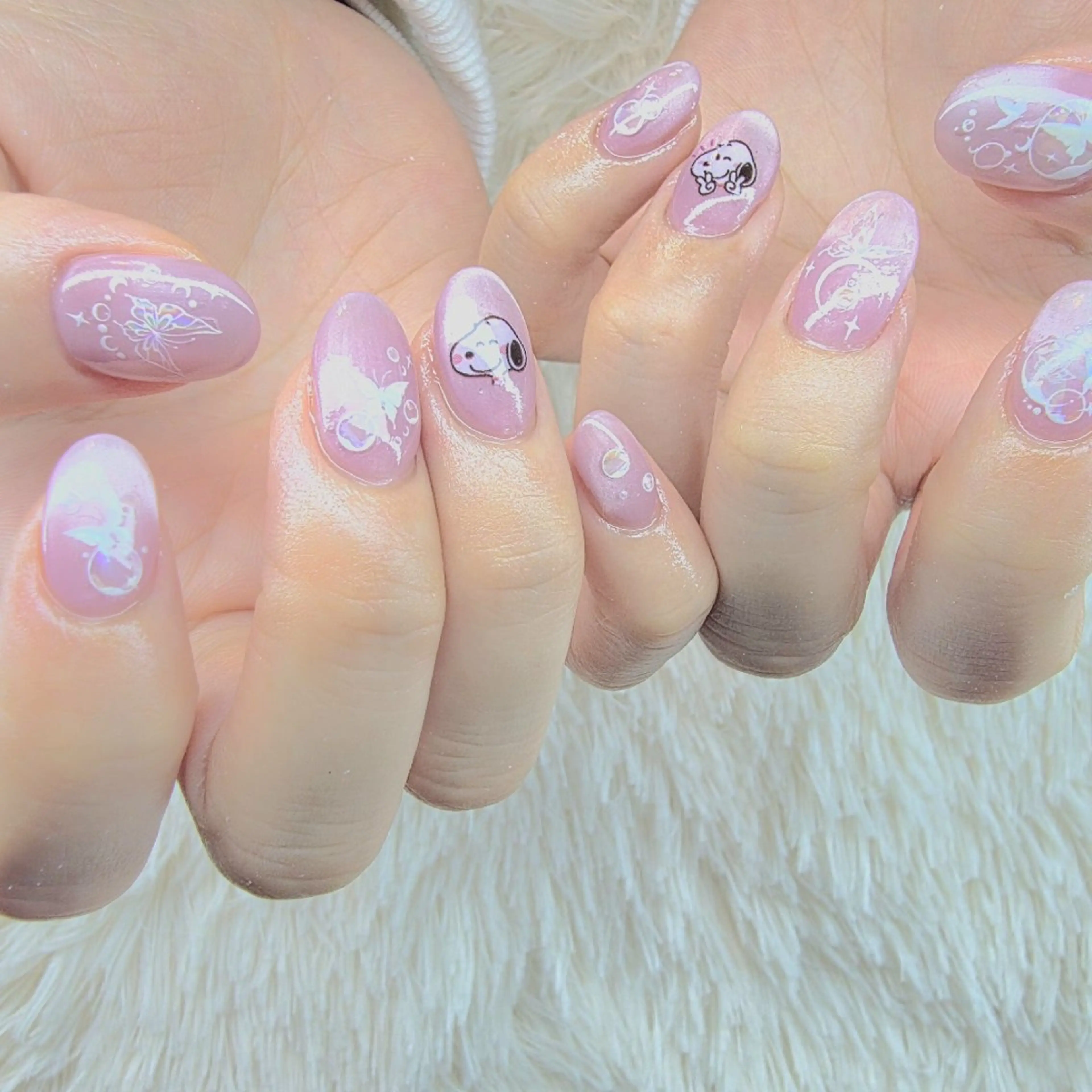 ネイル ジェルネイル グラデーション ワンカラーネイル ハンドネイル White  Se7enのネイルデザイン