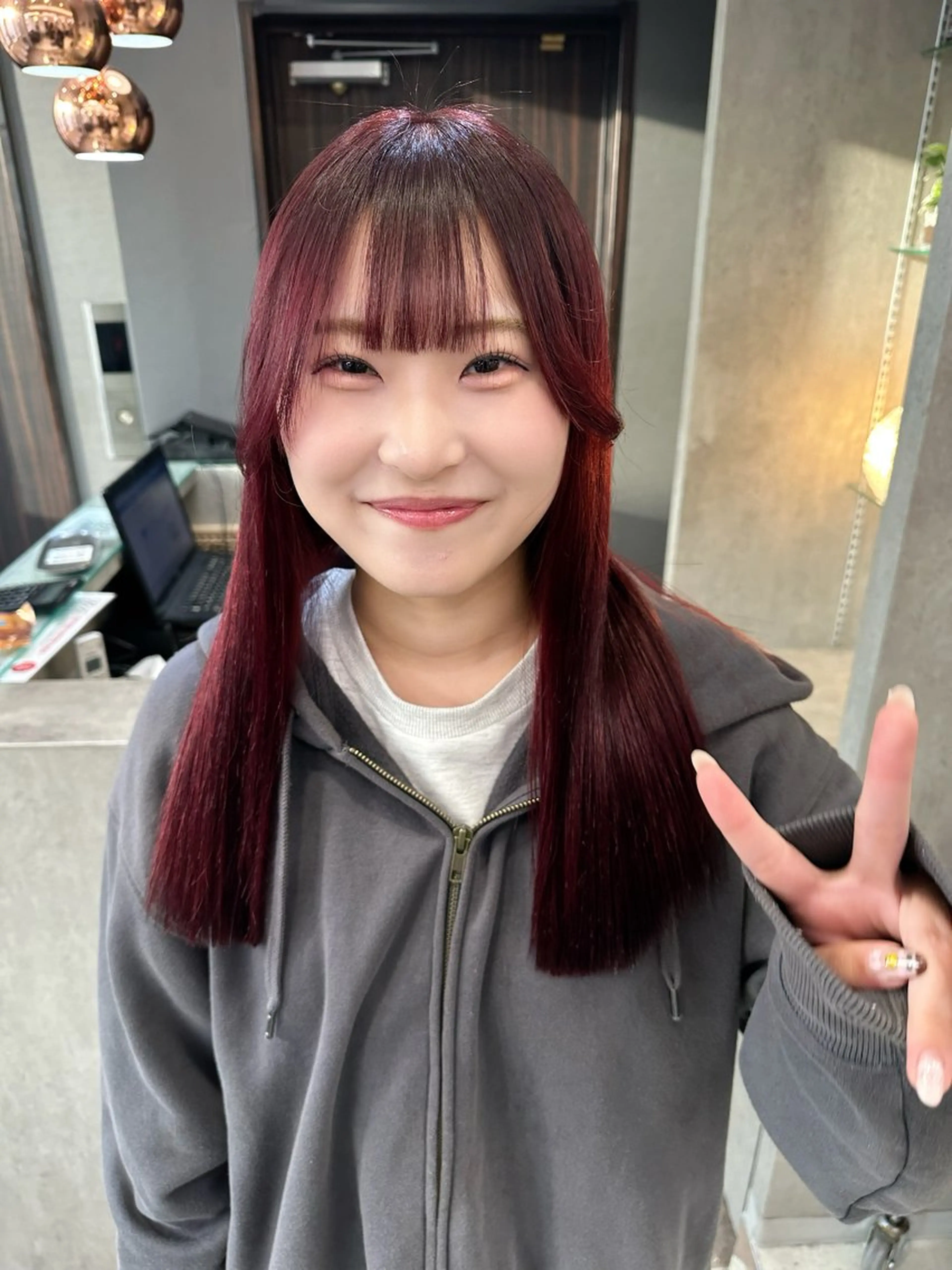 セミロング カラー ベージュカラー ブリーチ ブラウンカラー 透明感カラー ピンクカラー カット ヘアカラー トリートメント AYAKASA 暖色カラー/レイヤーのヘアスタイル