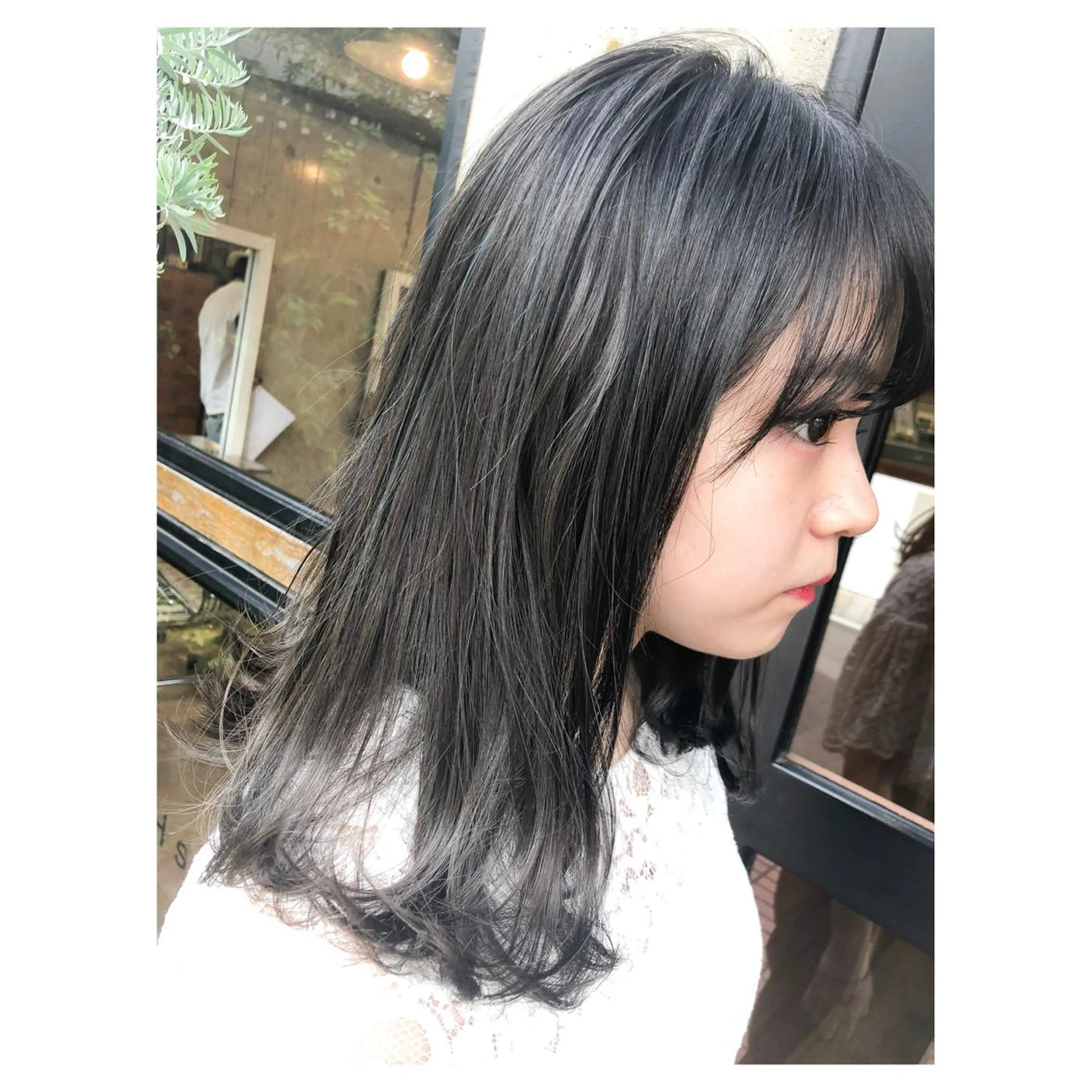 セミロング カラー ブルーカラー ハイライトカラー シルバー ハイライト センスをお届けします 大谷将生infpのヘアスタイル