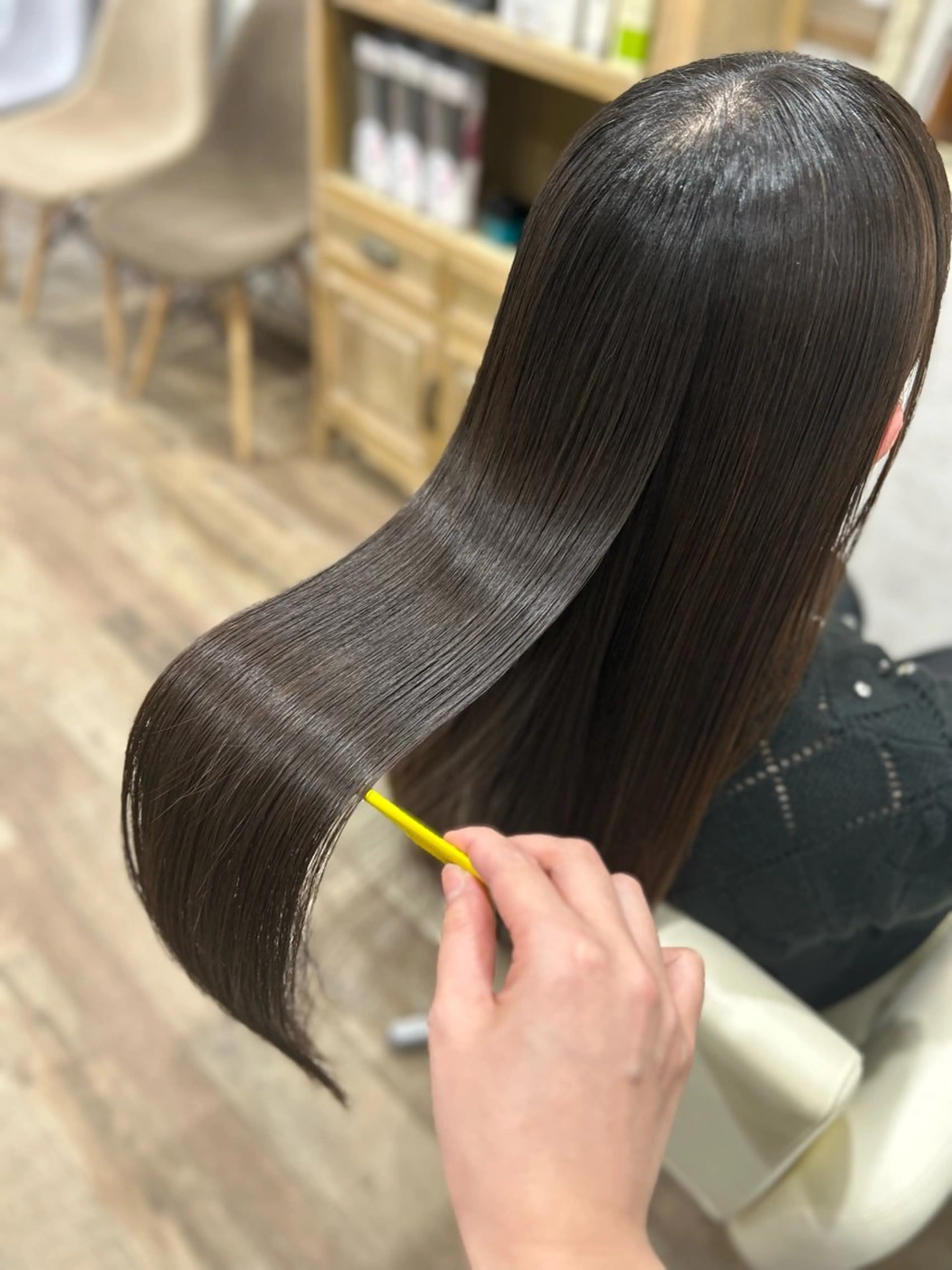 ロング 山口 栞奈のヘアスタイル