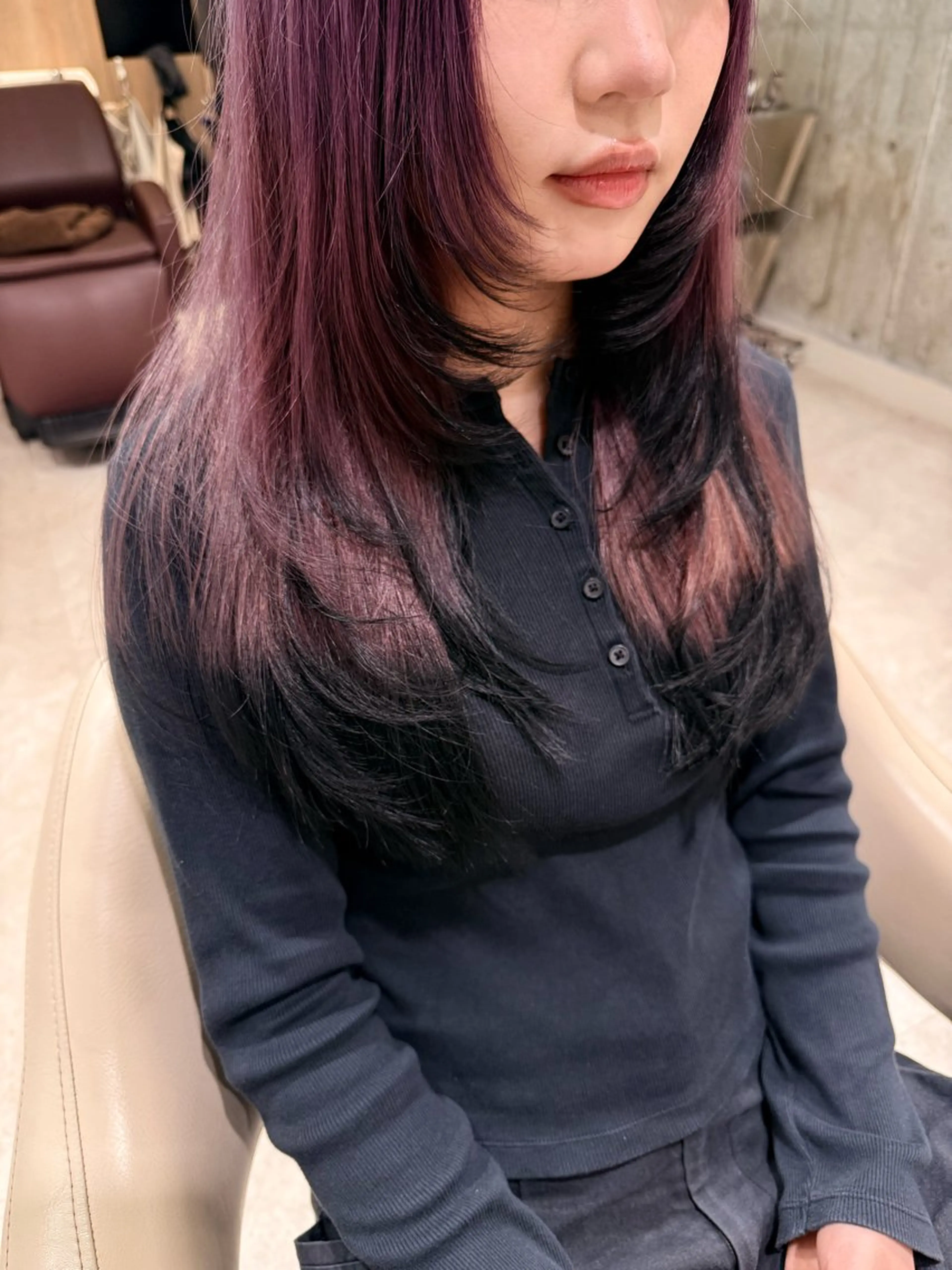 セミロング カラー ブリーチ デザインカラー 顔まわりレイヤー 顔周りカット レイヤーカット ヘアカラー 白髪ぼかしデザイン ハイライト/宮本純登のヘアスタイル