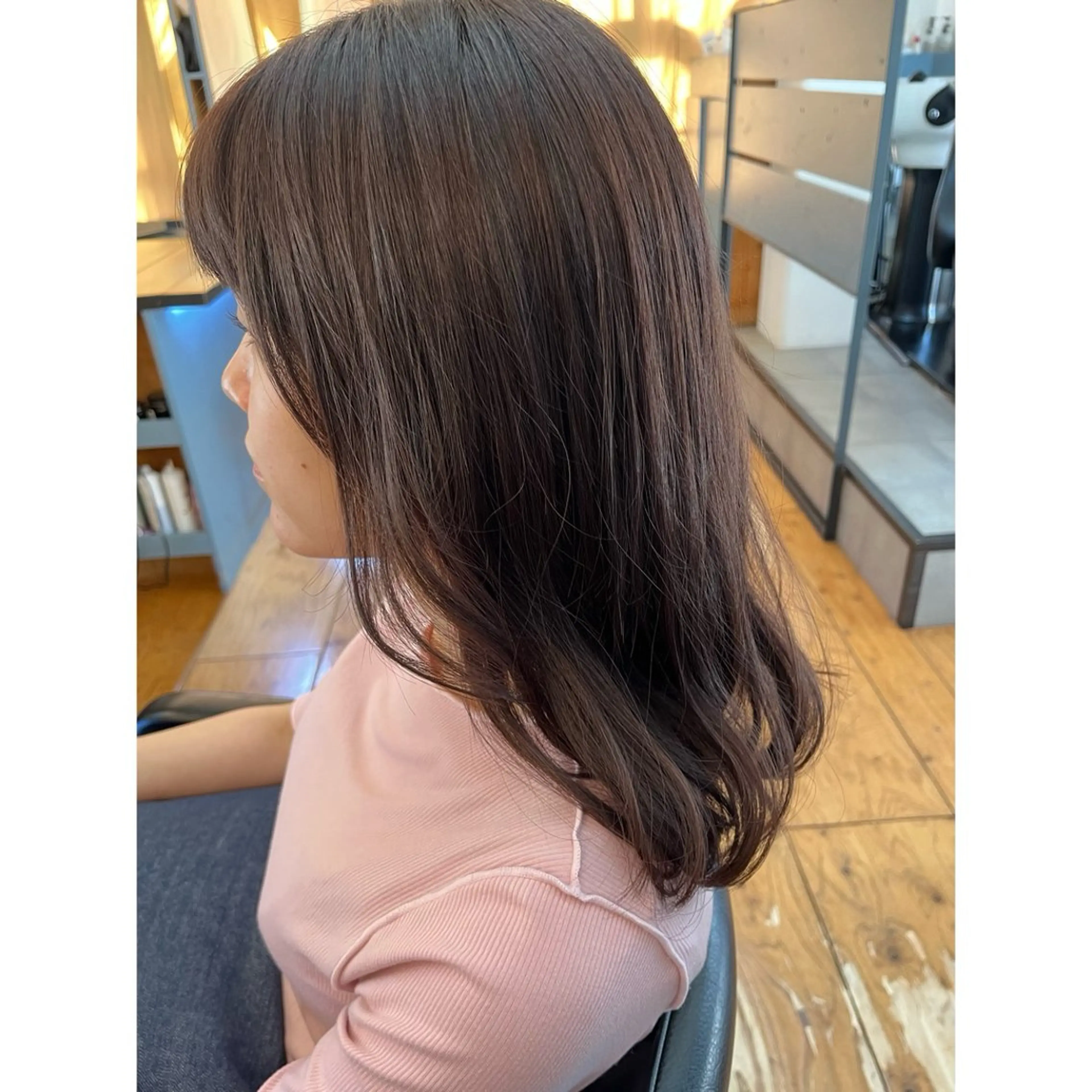 セミロング カラー カット ヘアカラー トリートメント Lagom なかだのヘアスタイル