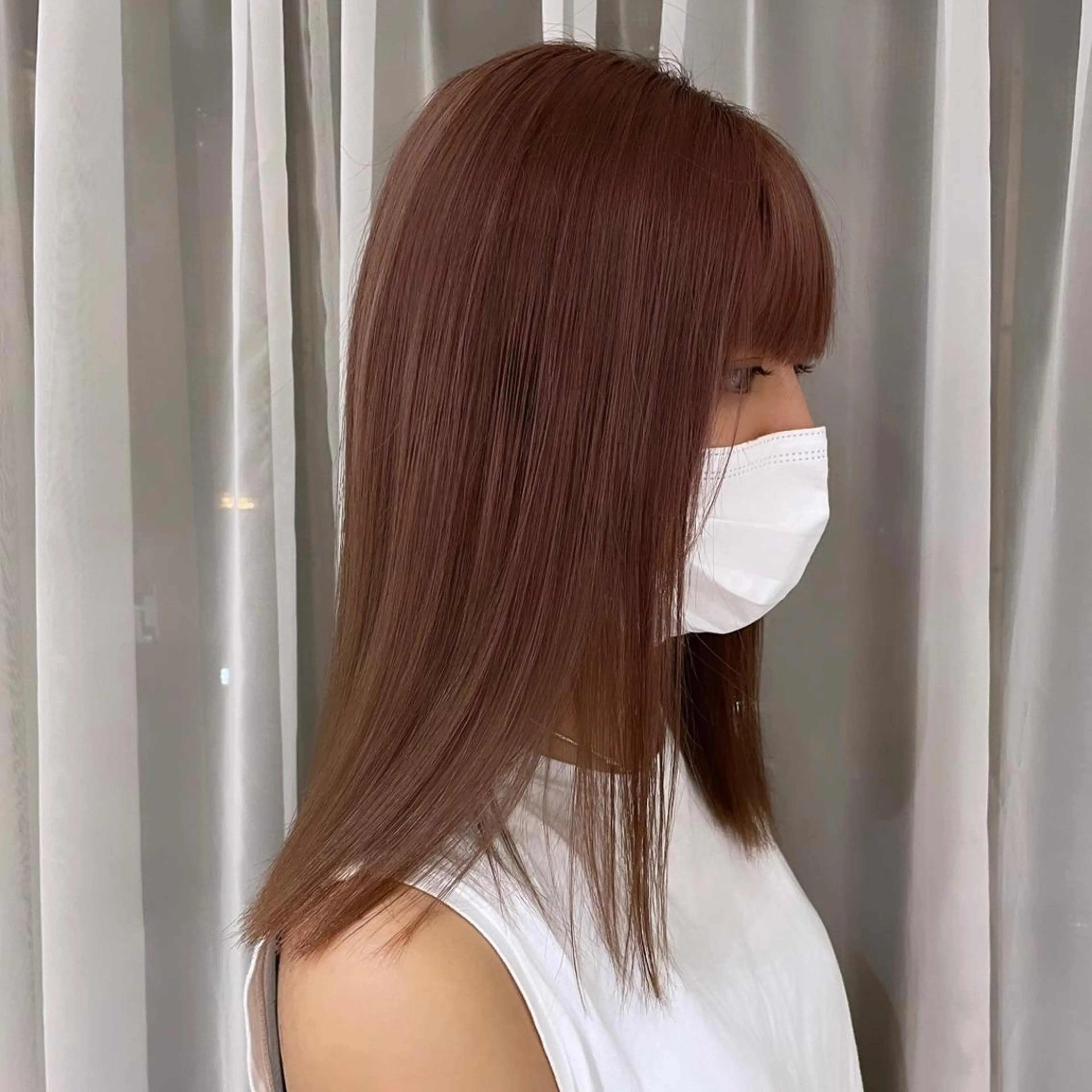 セミロング カラー ブリーチ 濱本 新奈 / 髪質改善のヘアスタイル