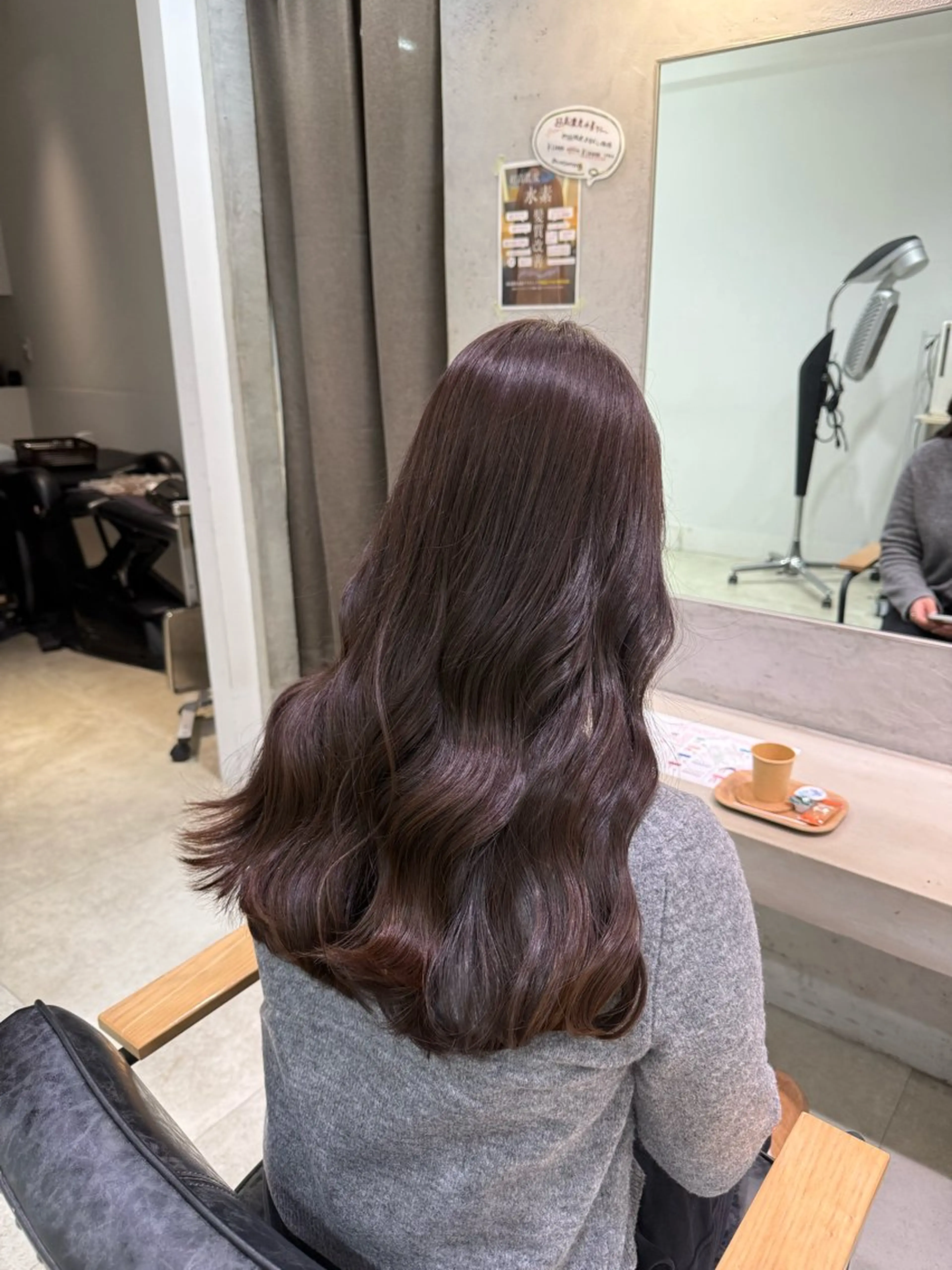 ロング カラー カット ヘアカラー トリートメント 山口 桃果のヘアスタイル