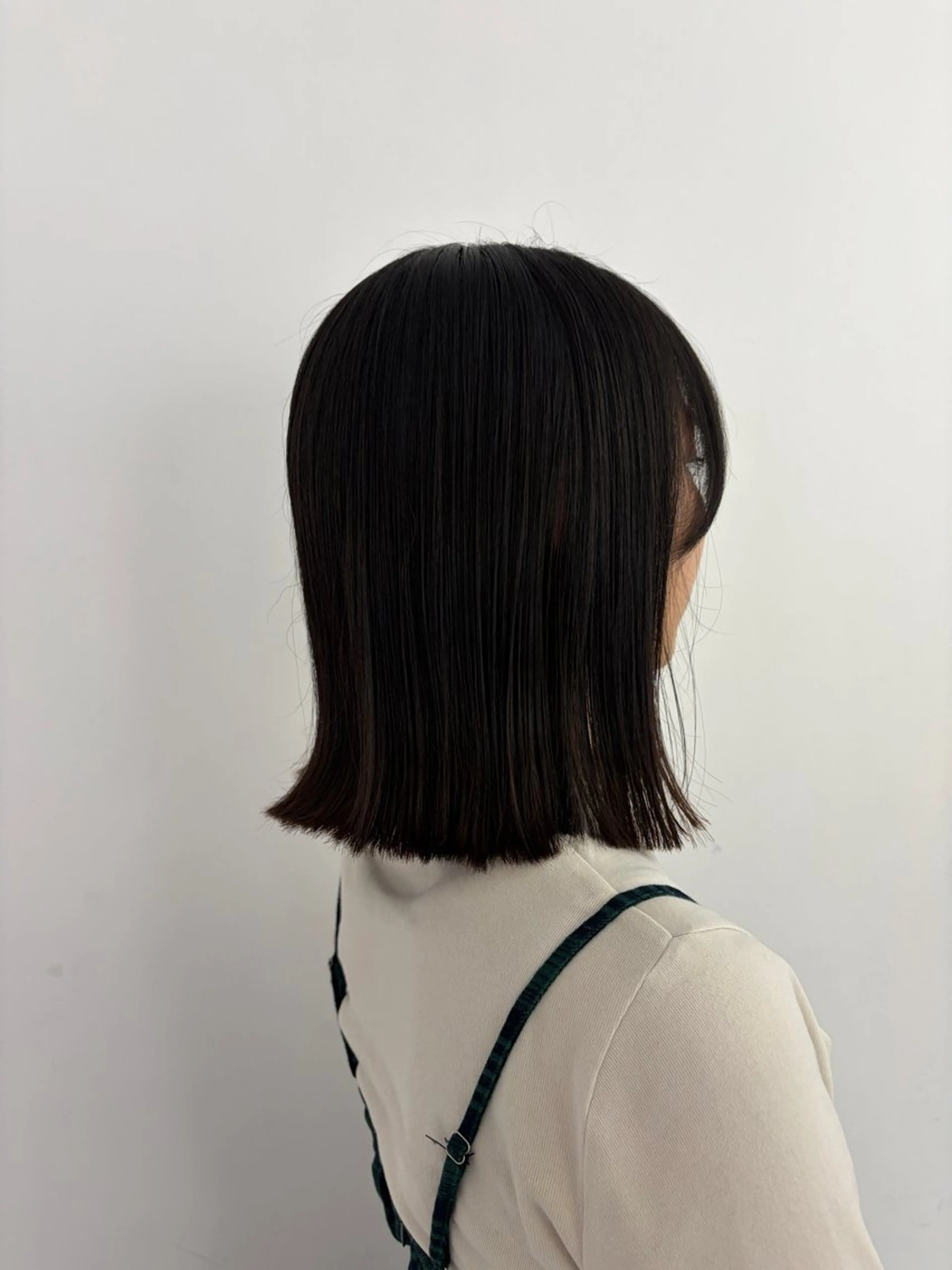 ミディアム UNBIRTHDAY amiのヘアスタイル