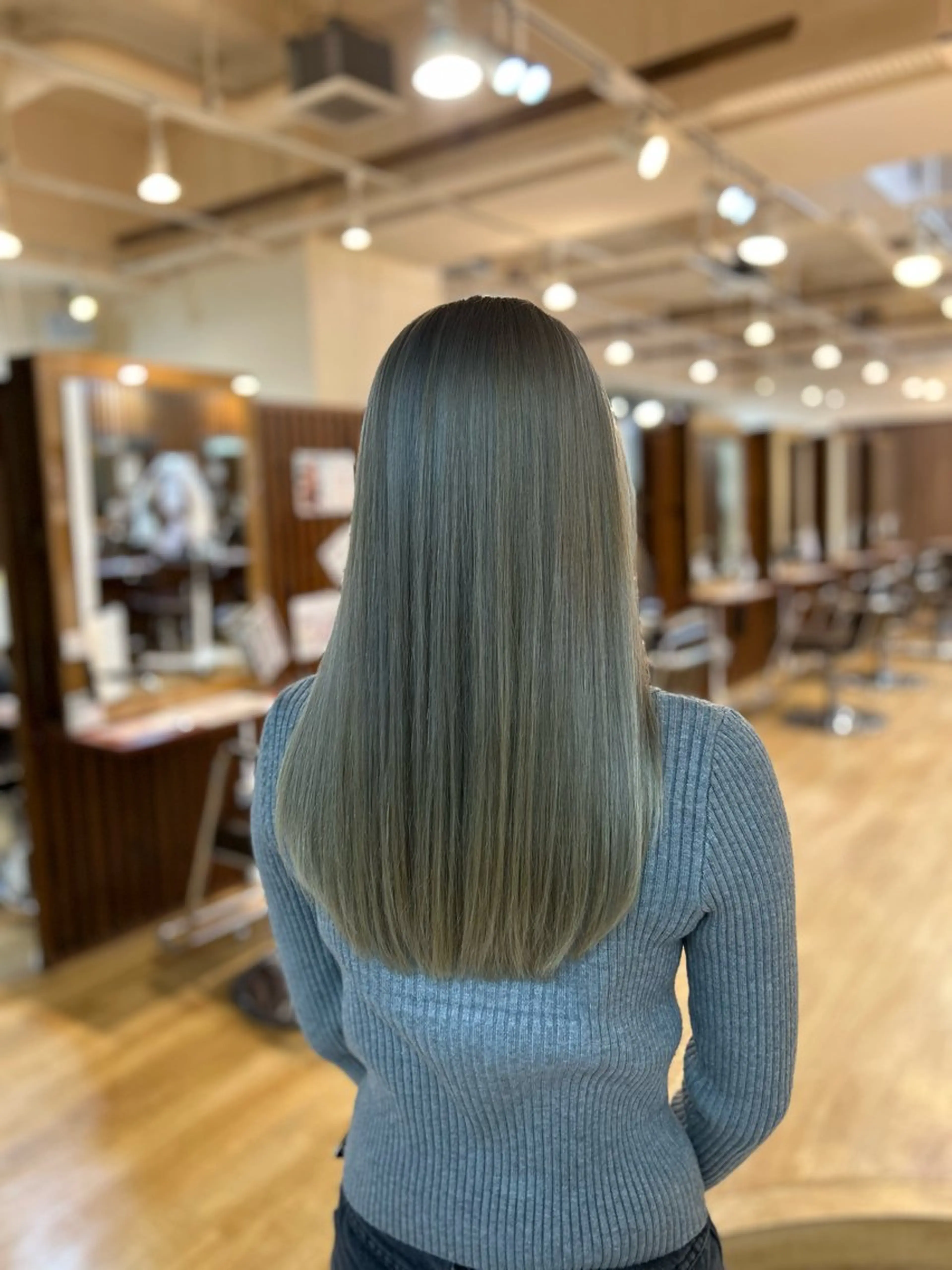 ロング カラー 林 佑哉のヘアスタイル