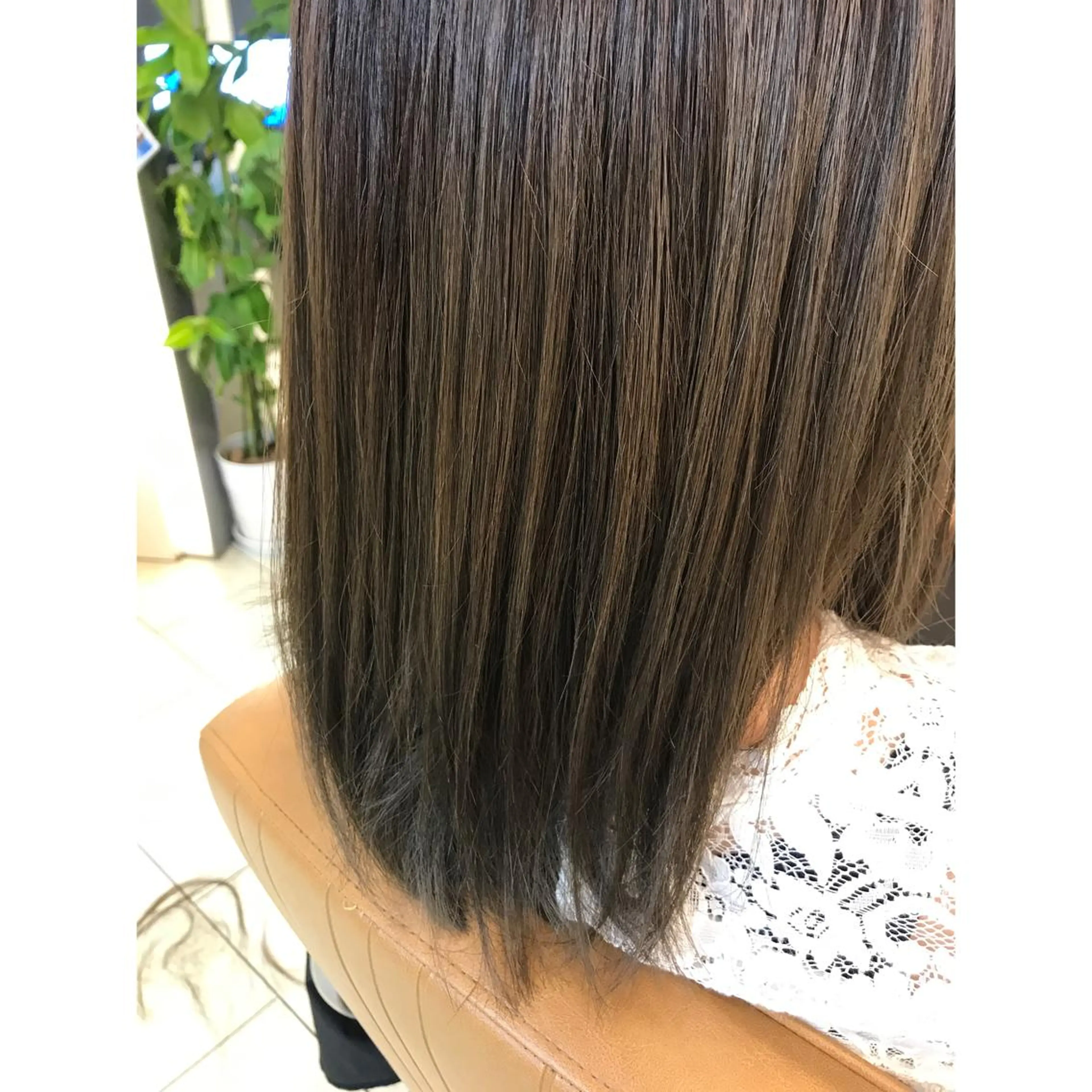 セミロング カラー 坂西 春果のマツエク・マツパデザイン