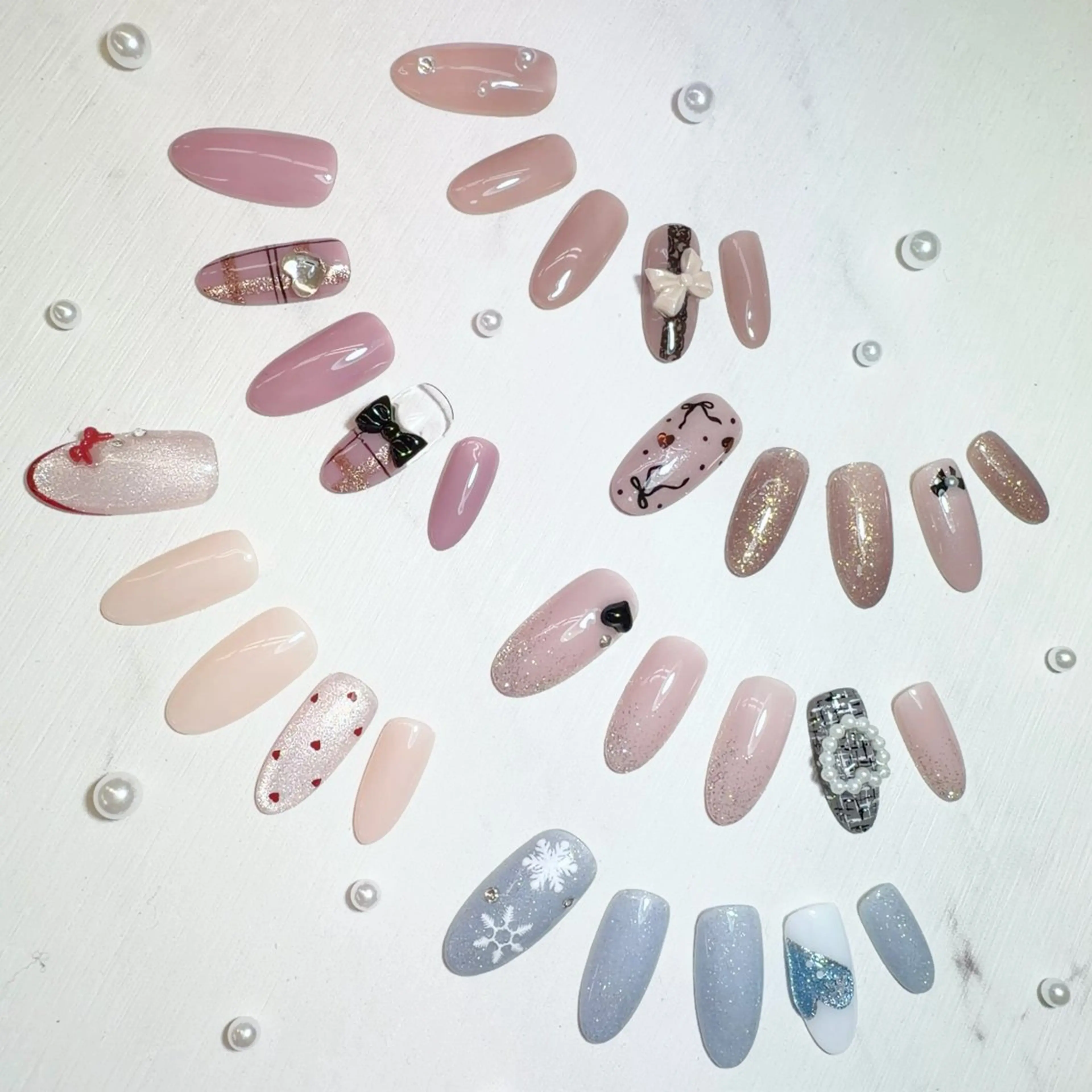 ネイル ハート リボン バレンタイン 矢場町ネイルサロン アイボリーのネイルデザイン