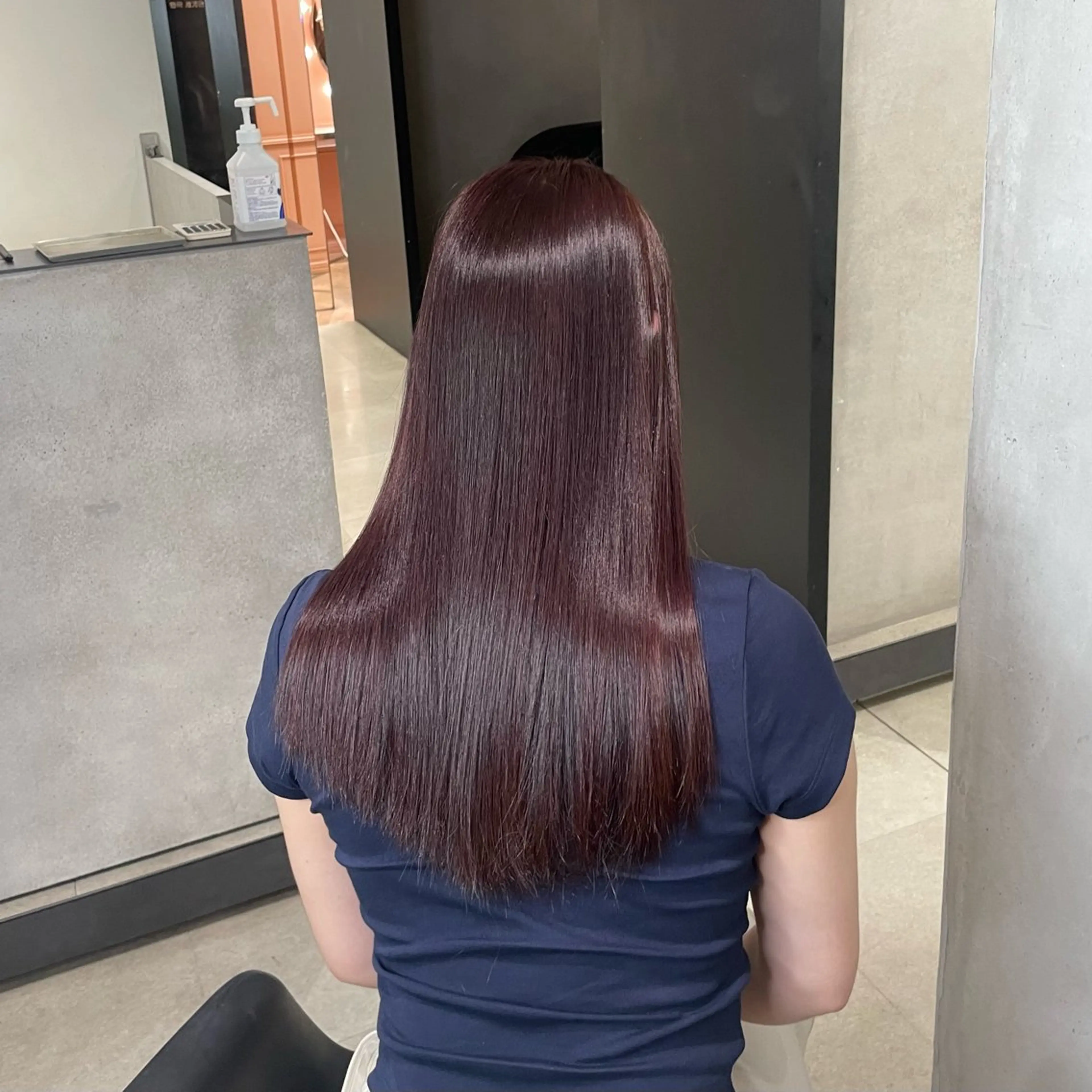 カラー offwhite Nano🪩🧡のヘアスタイル
