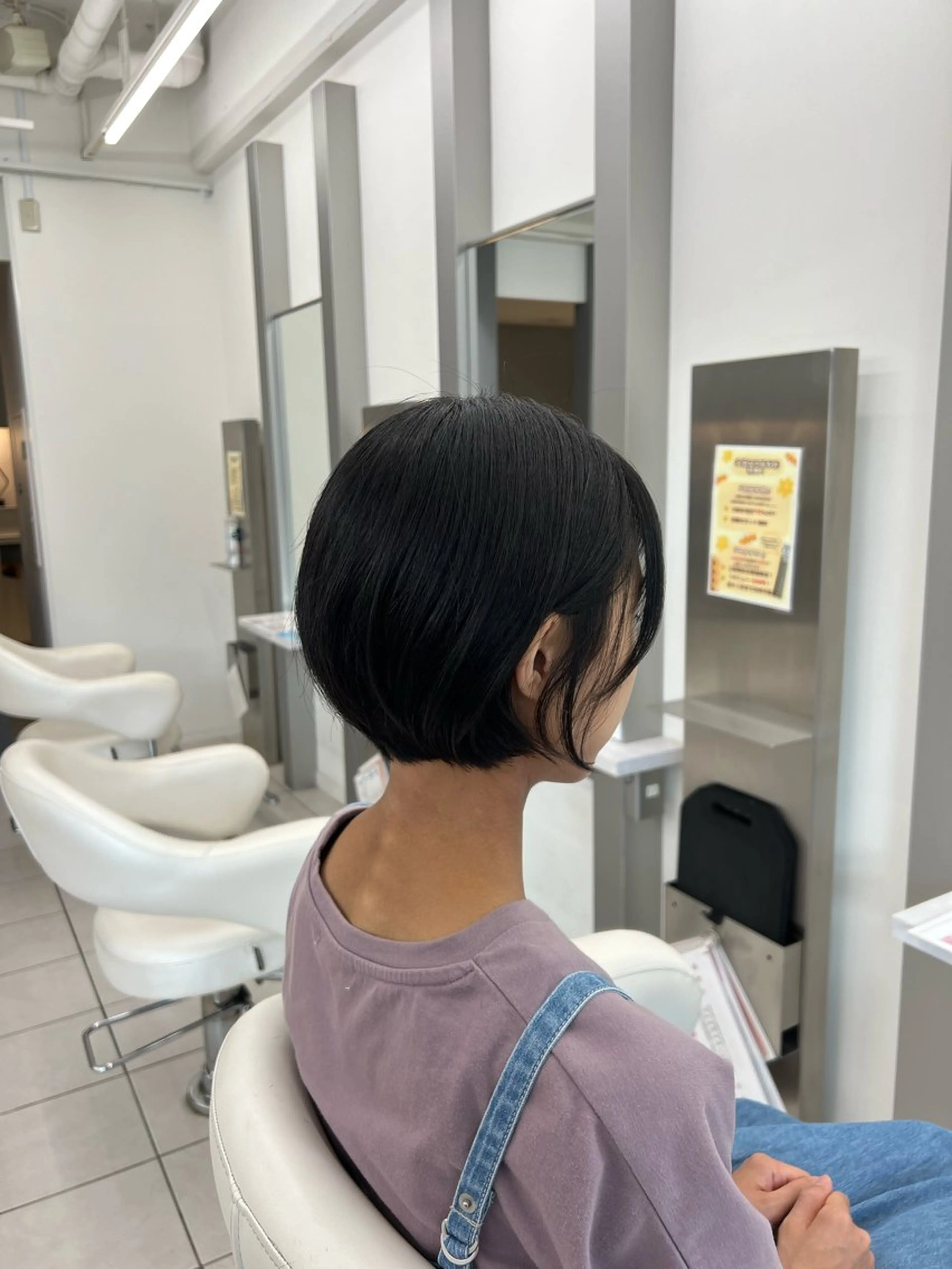 ショート 透明感カラー/ベージ ュ/HIKARU🌿のヘアスタイル