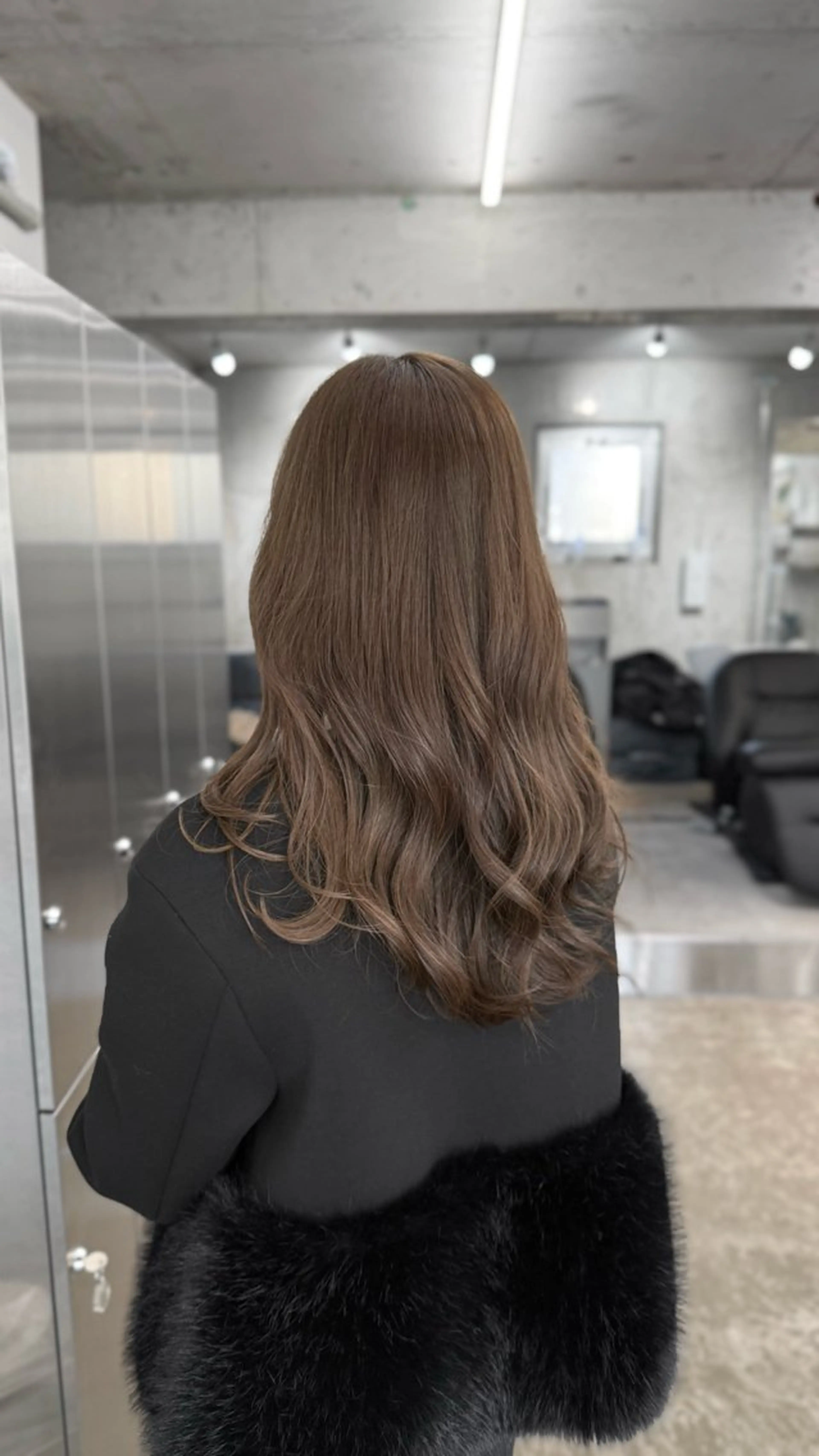 セミロング カラー グレージュ ミルクティーグレージュ カット ヘアカラー トリートメント 高橋大樹/グレージュ 透明感/髪質改善のヘアスタイル