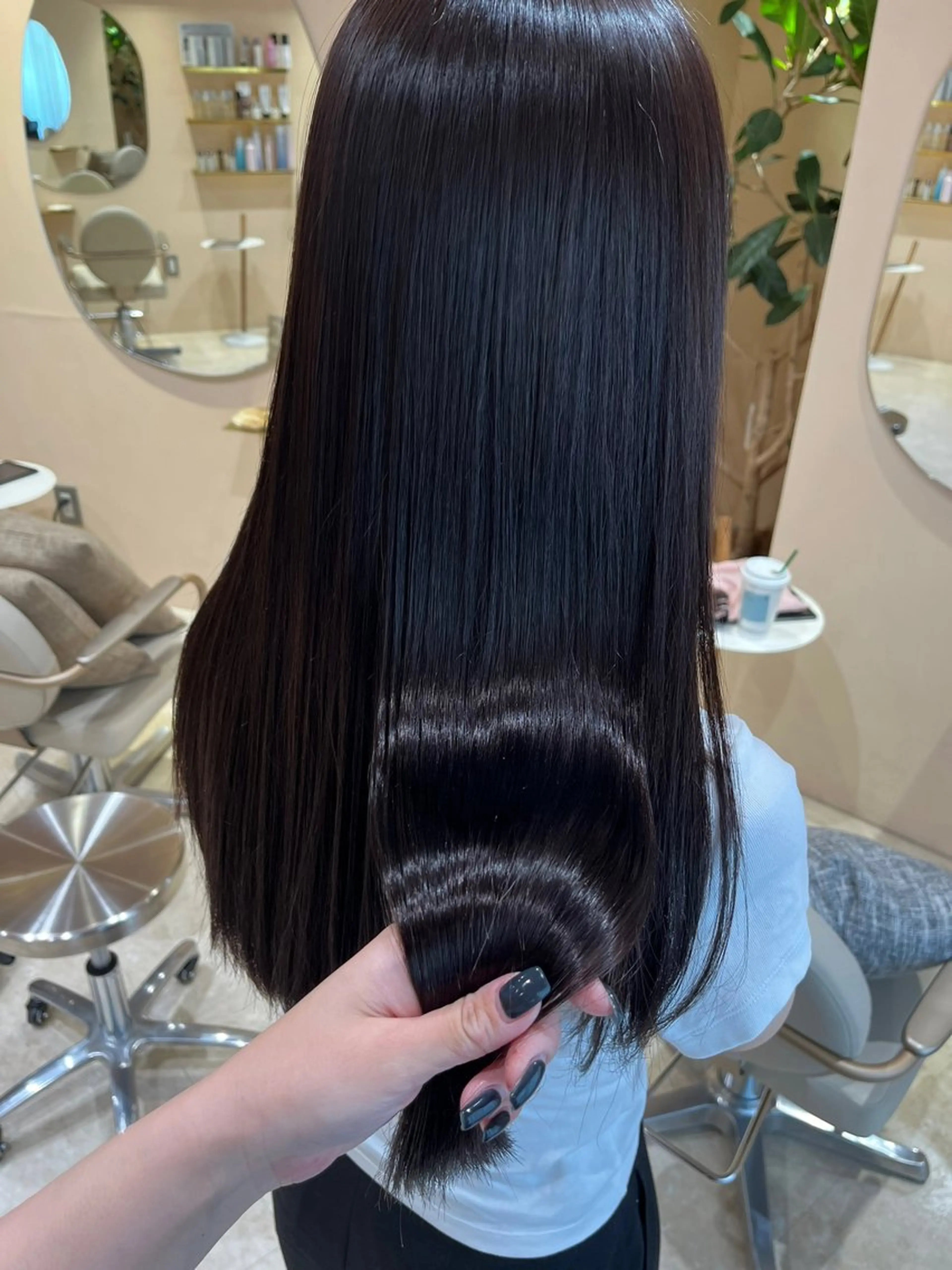 ロング emu marinaのヘアスタイル