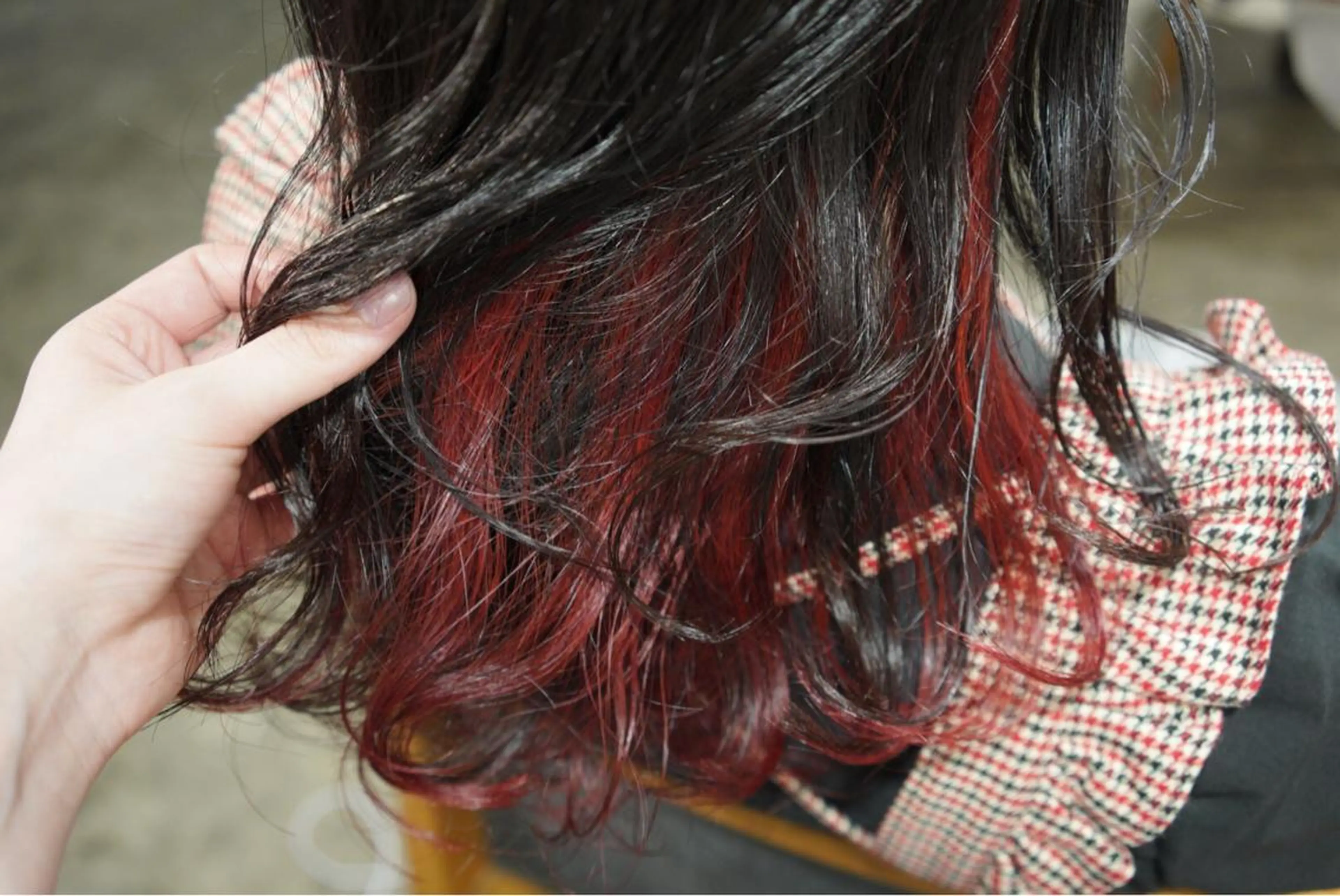 ロング カラー インナーカラー ヘアカラー トリートメント ハイトーン/レイヤー /ケアブリーチ石川治のヘアスタイル