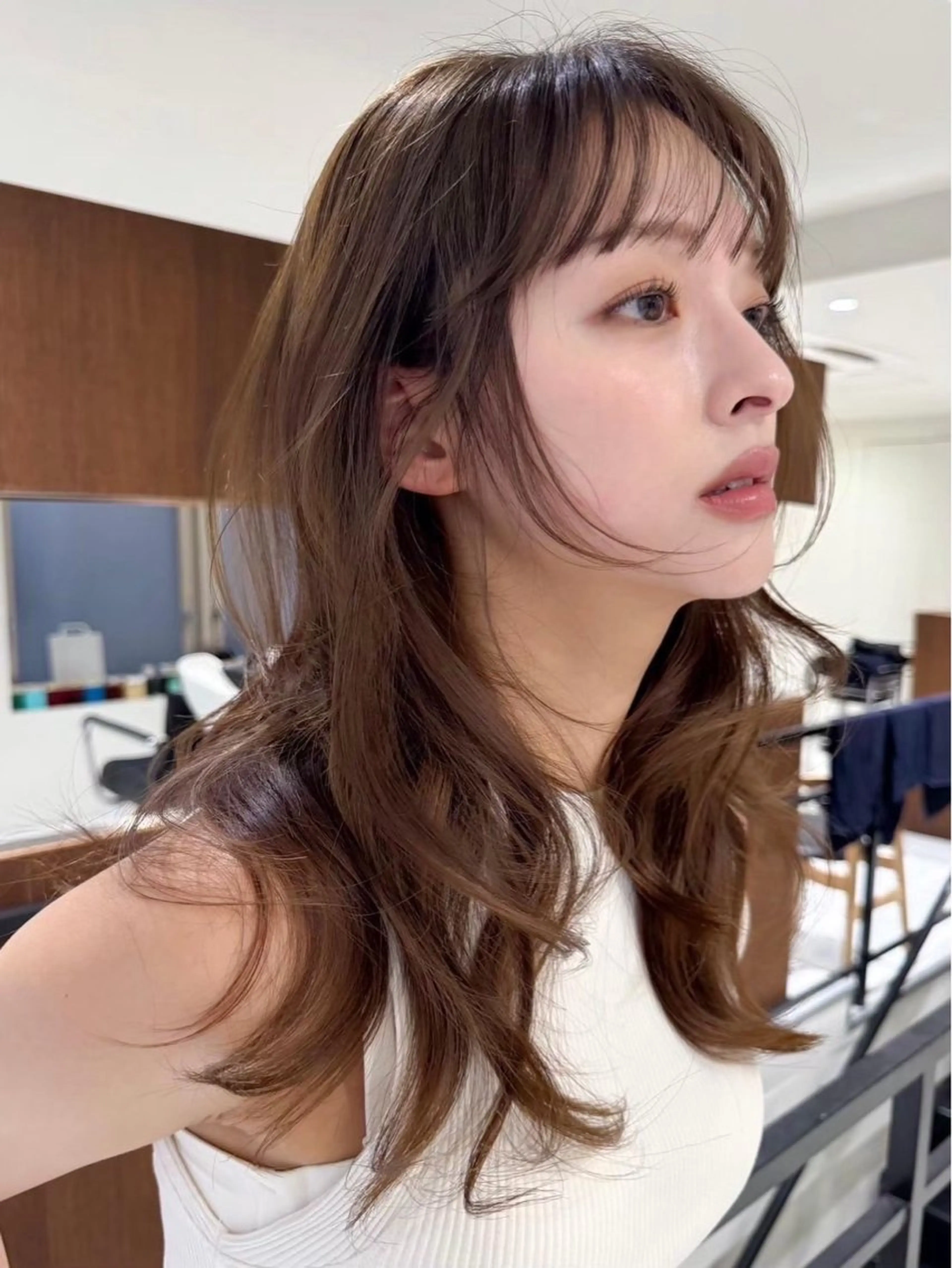 セミロング ヘアカラー 🎀 うる艶透明感 カラー / 錦糸町のヘアスタイル