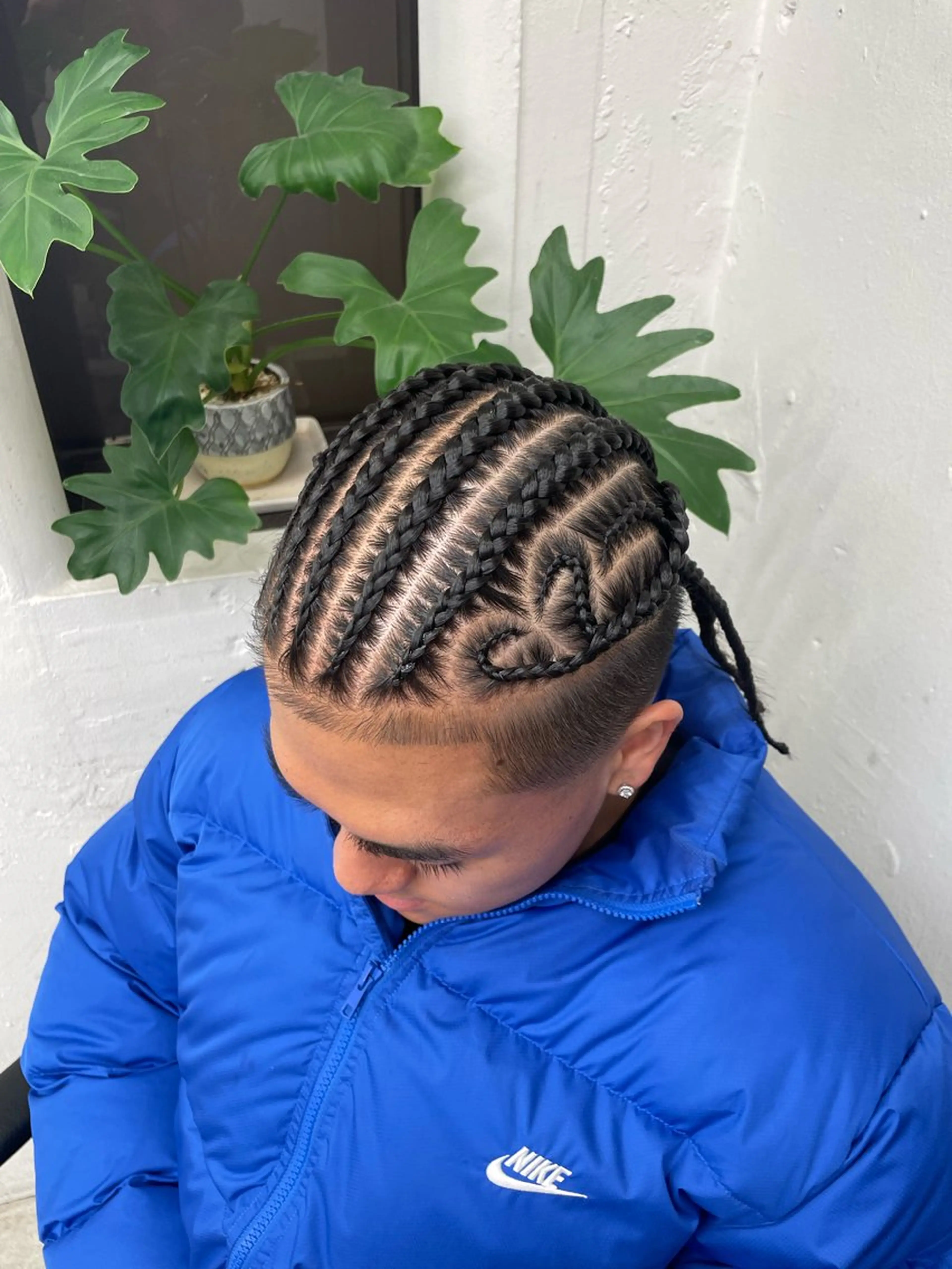 ヘアアレンジ メンズ コーンロウ／ブレイズ SYUのヘアスタイル