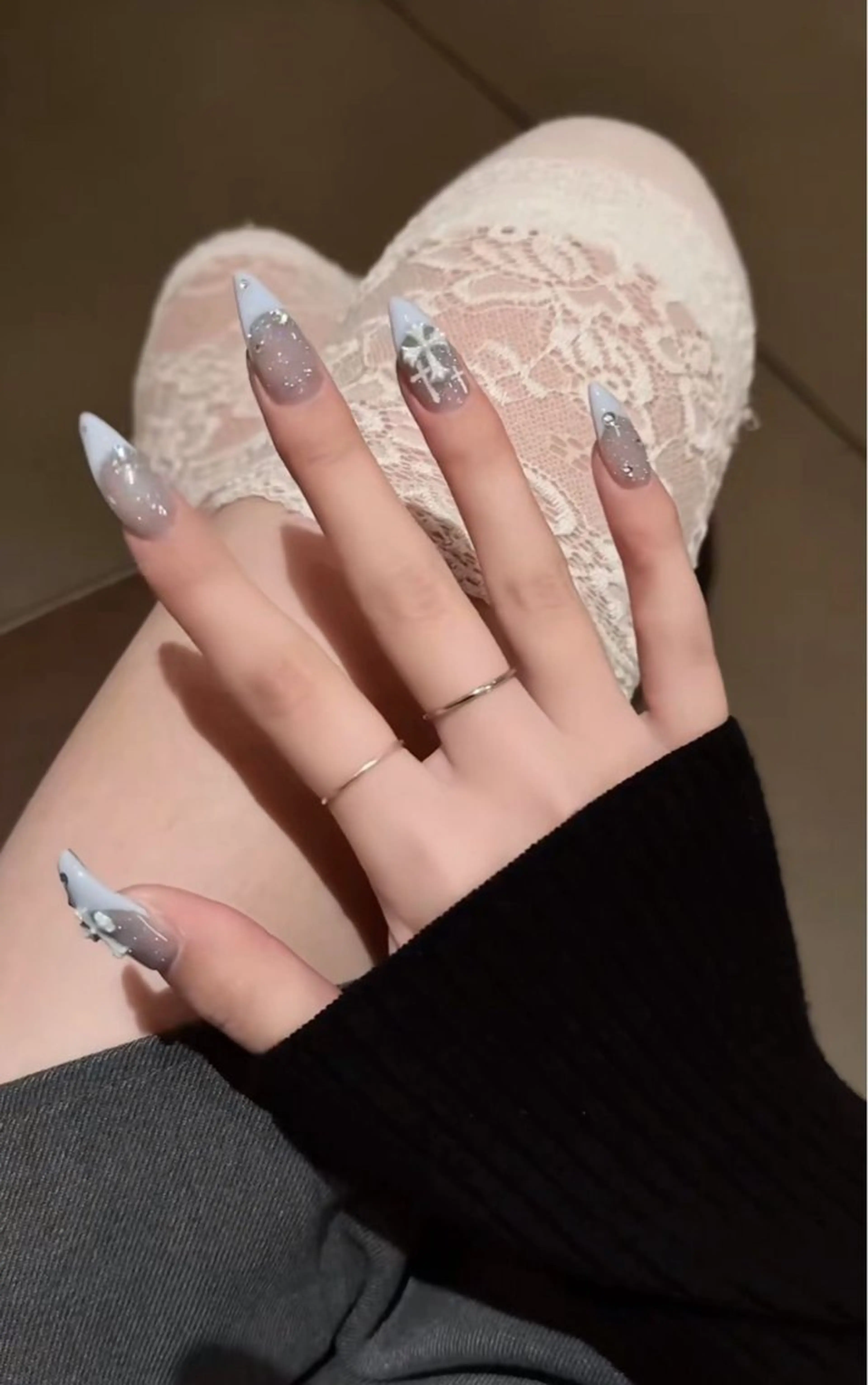 ネイル フラッシュネイル フレンチネイル グラデーション キラキラネイル 韓国ネイル ハンドネイル rina nailのネイルデザイン